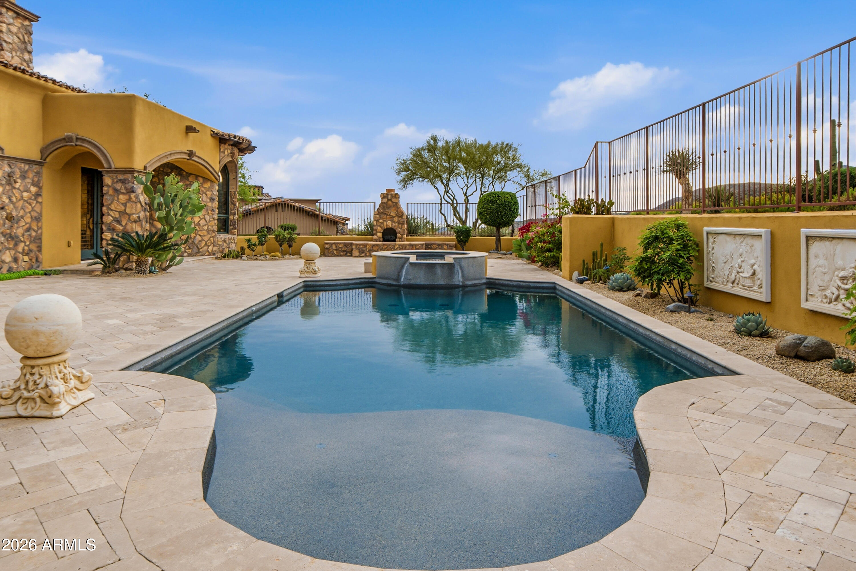 DESERT MOUNTAIN PHASE 3 UNIT 32 - Residential