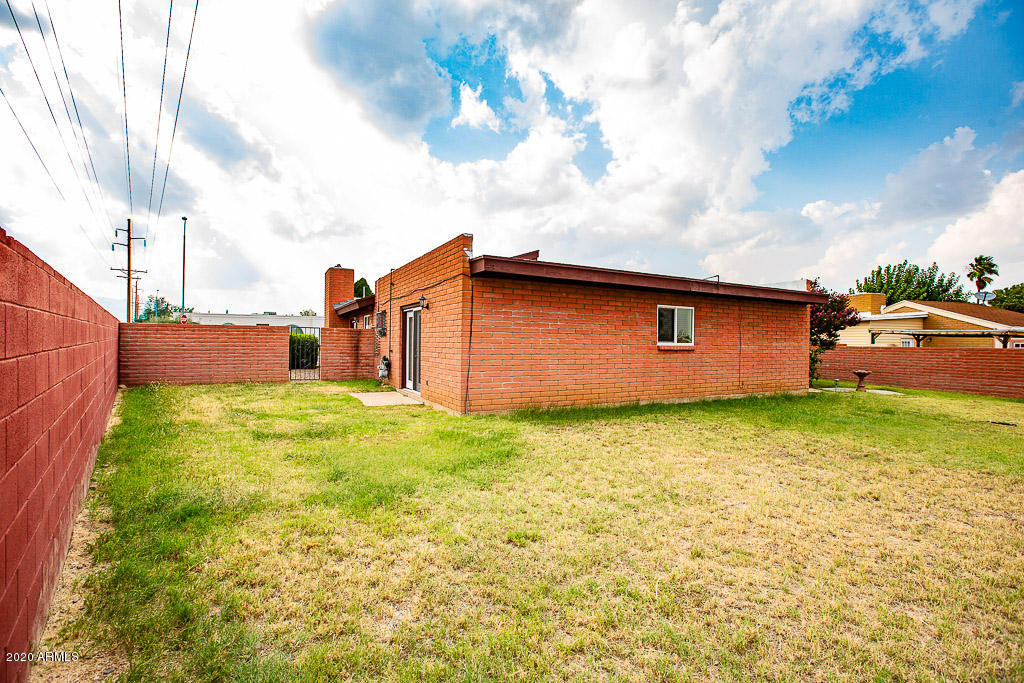 THE MEADOWS - Residential