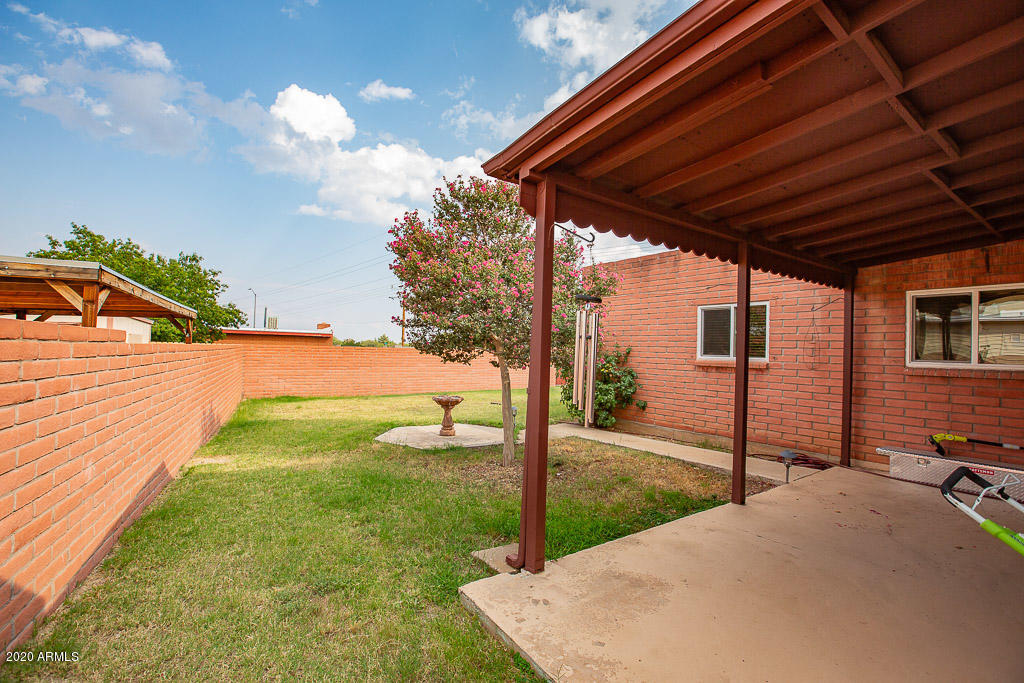 THE MEADOWS - Residential