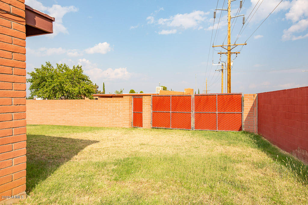 THE MEADOWS - Residential
