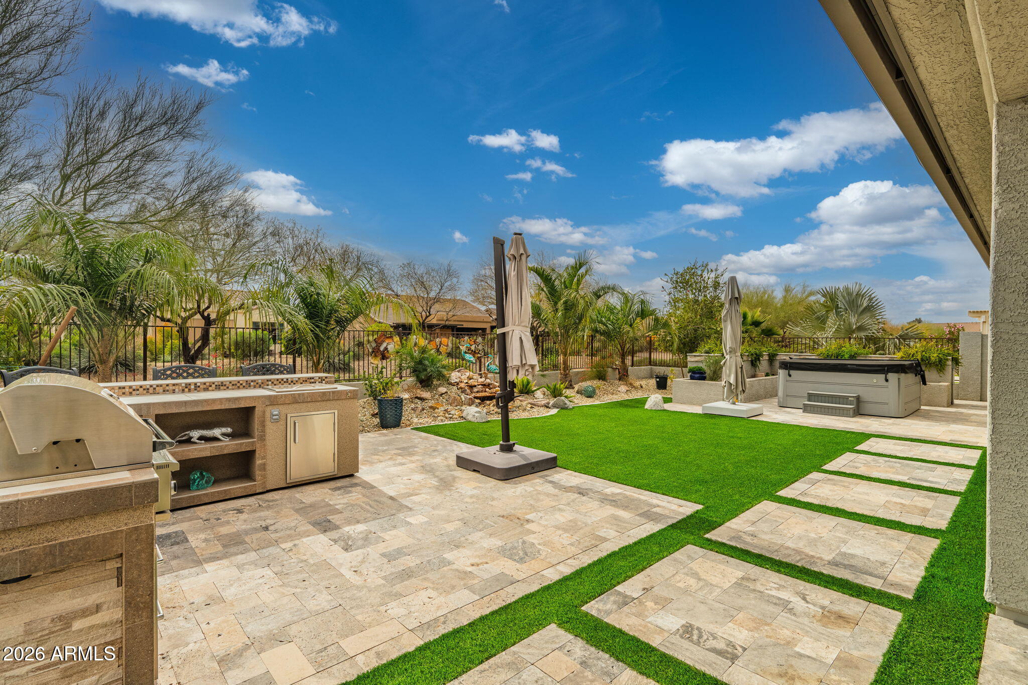 ROBSON RANCH - Residential