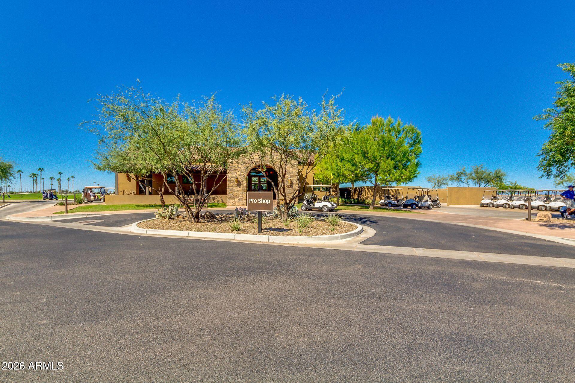 ROBSON RANCH - Residential