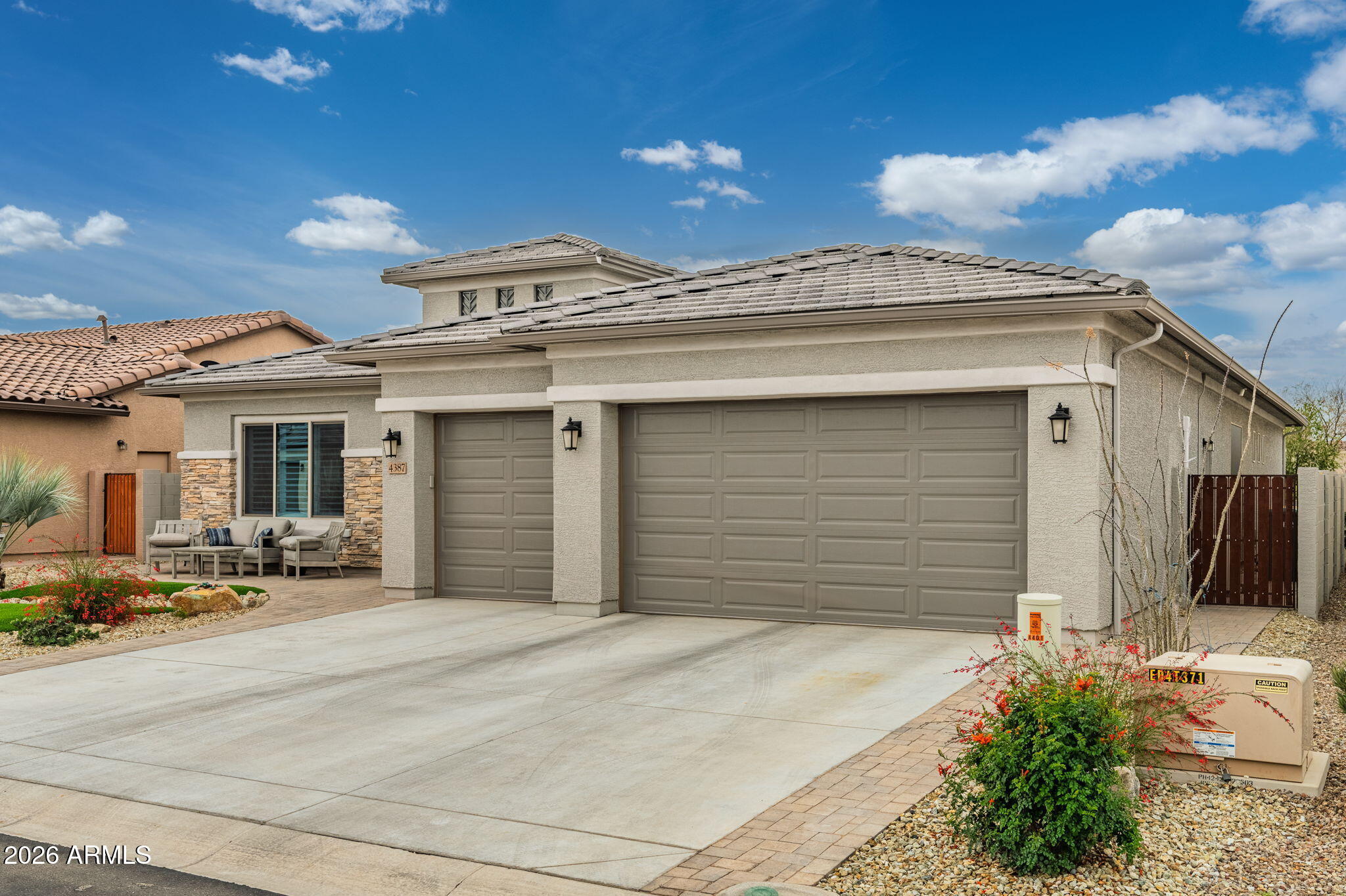 ROBSON RANCH - Residential