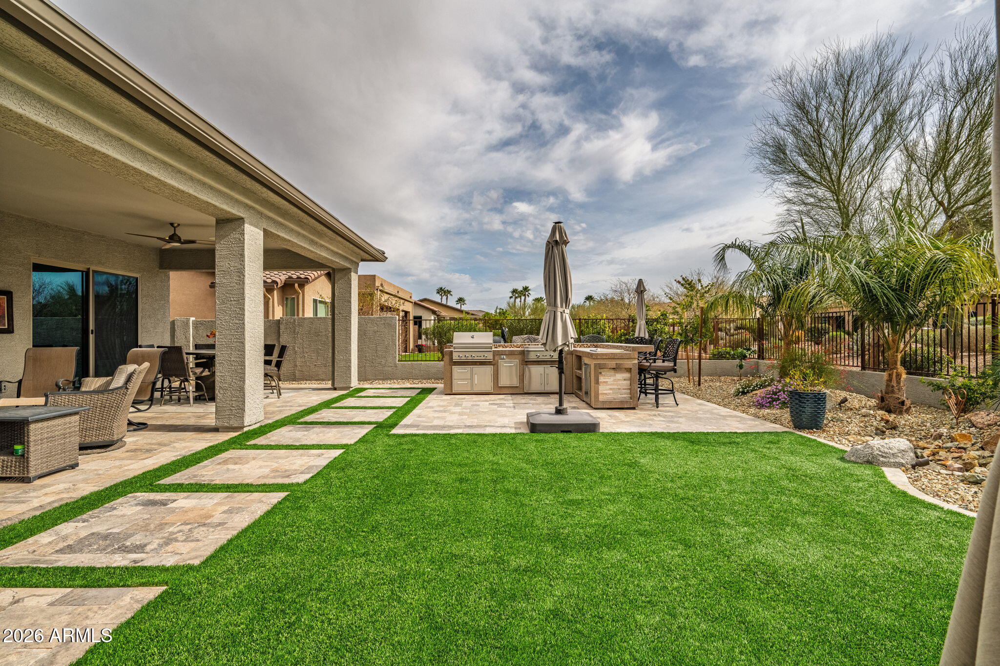 ROBSON RANCH - Residential