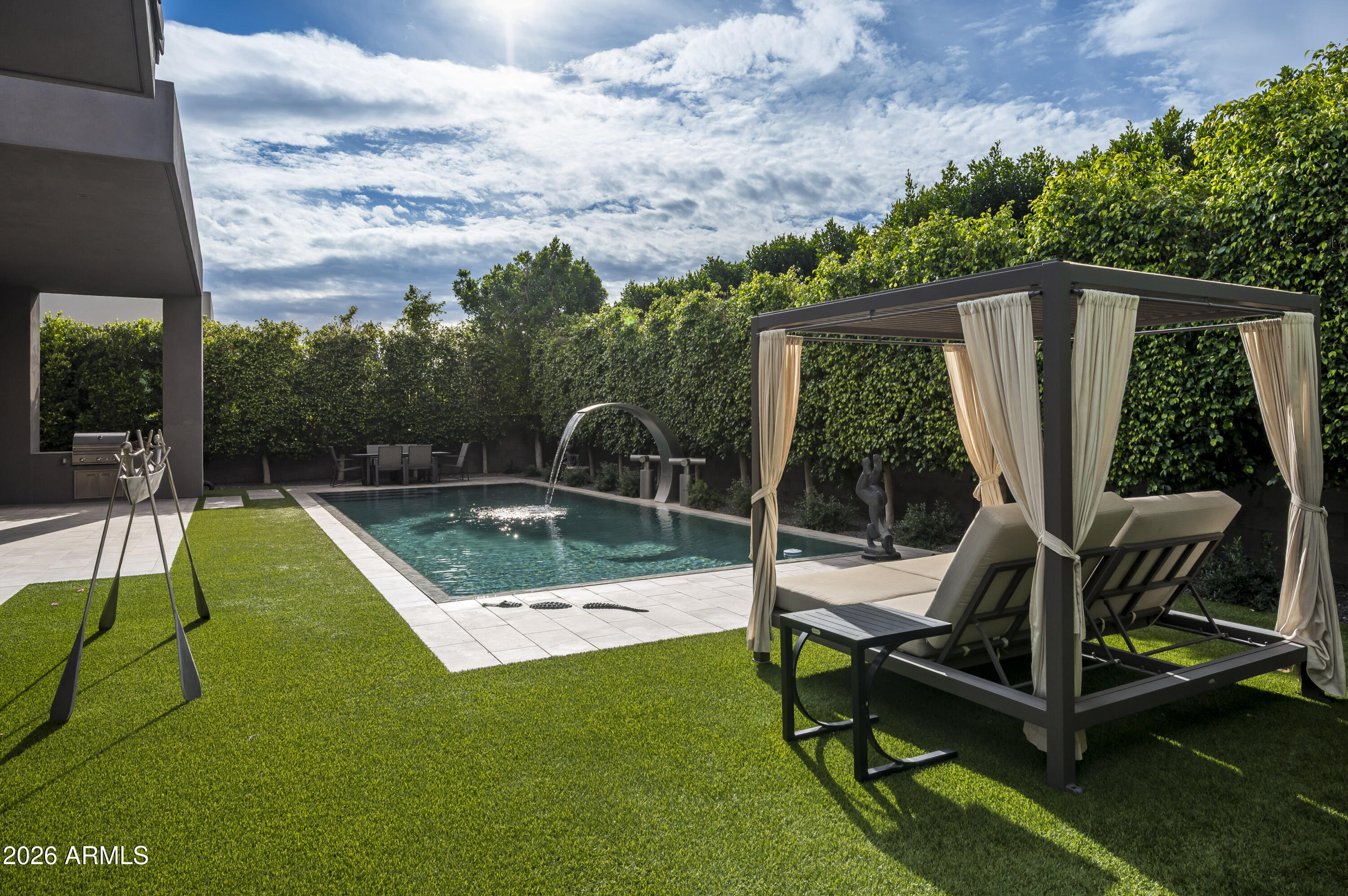 RITZ-CARLTON PARCEL B - Residential