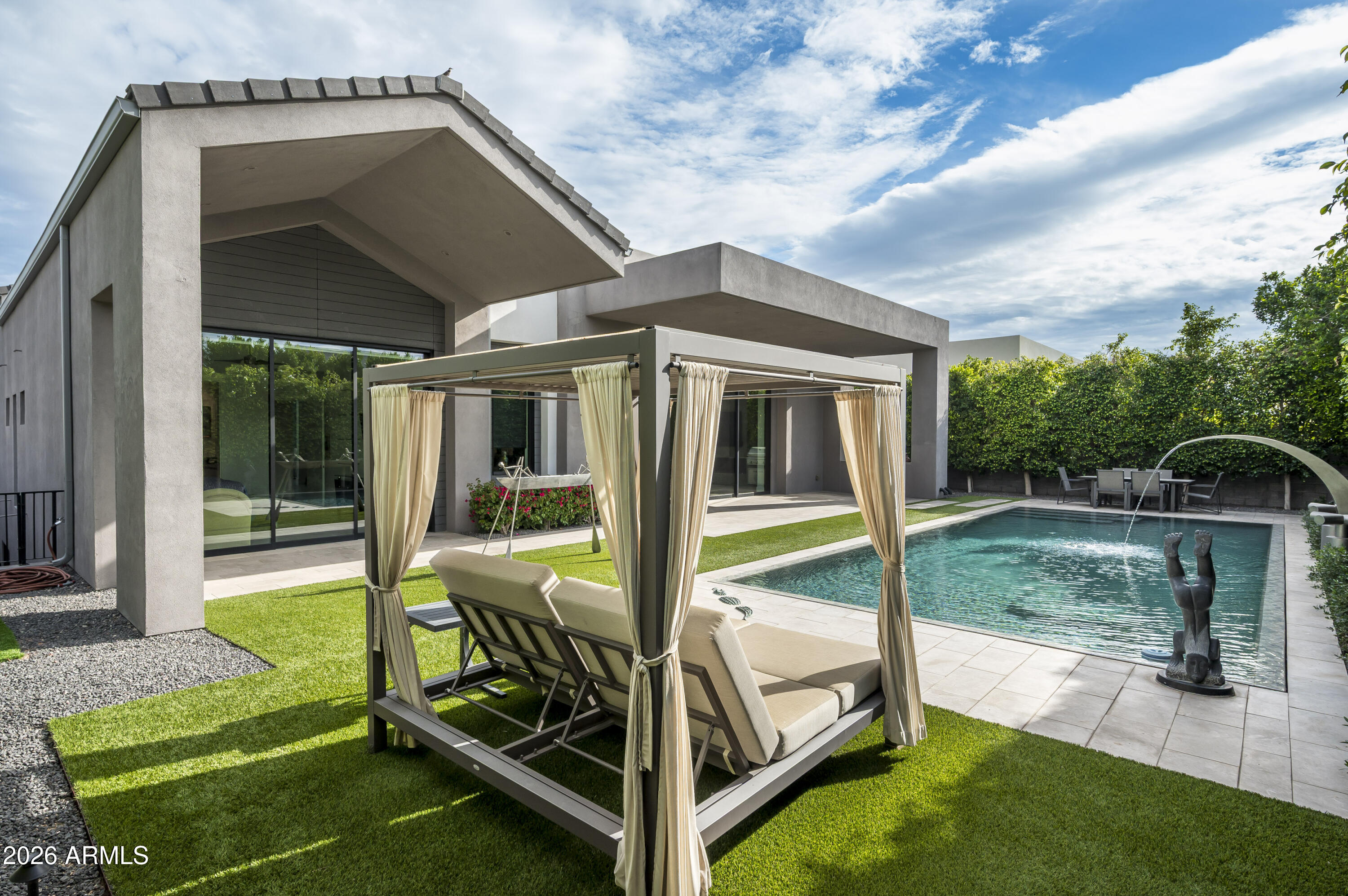 RITZ-CARLTON PARCEL B - Residential