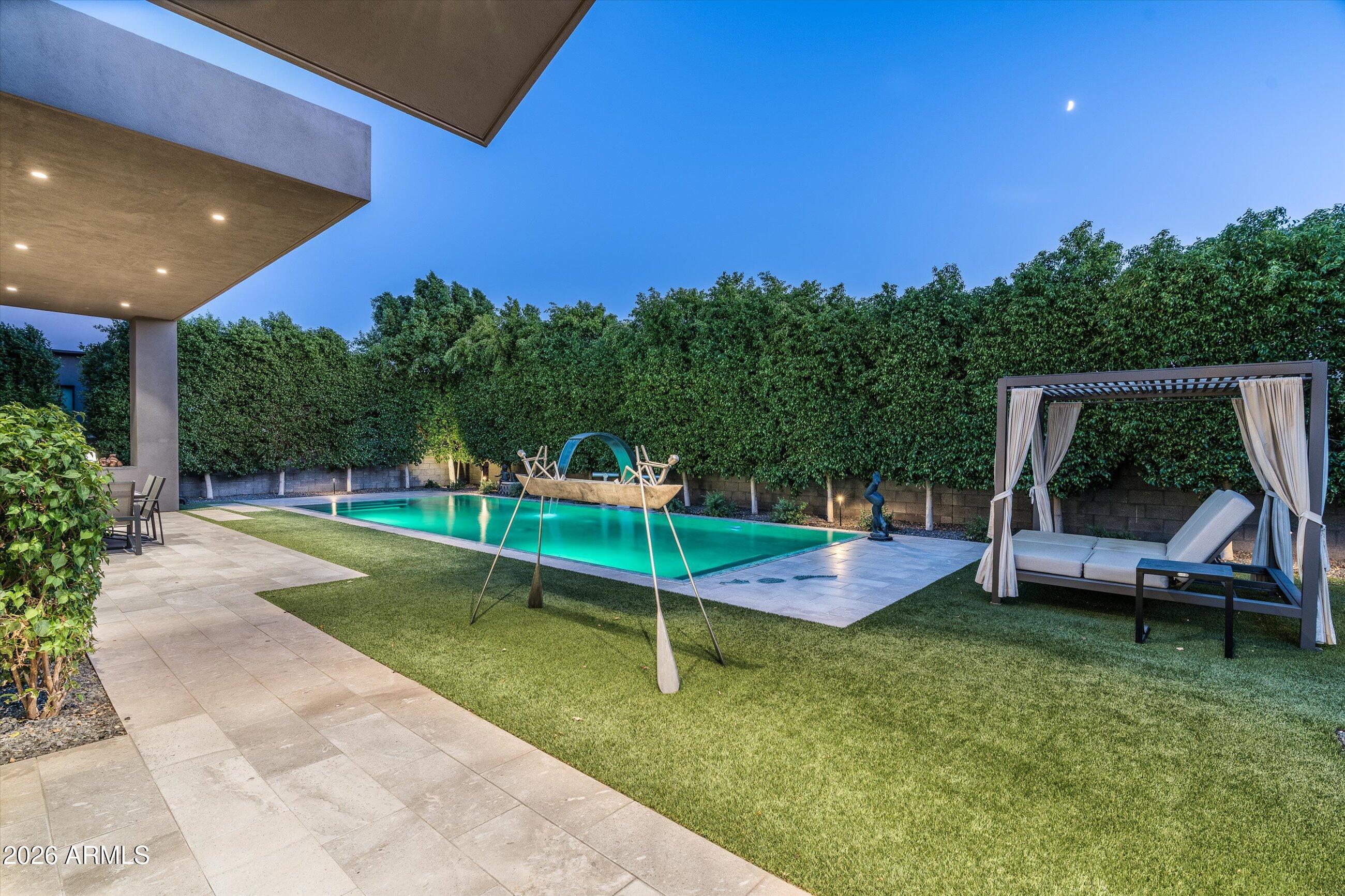 RITZ-CARLTON PARCEL B - Residential