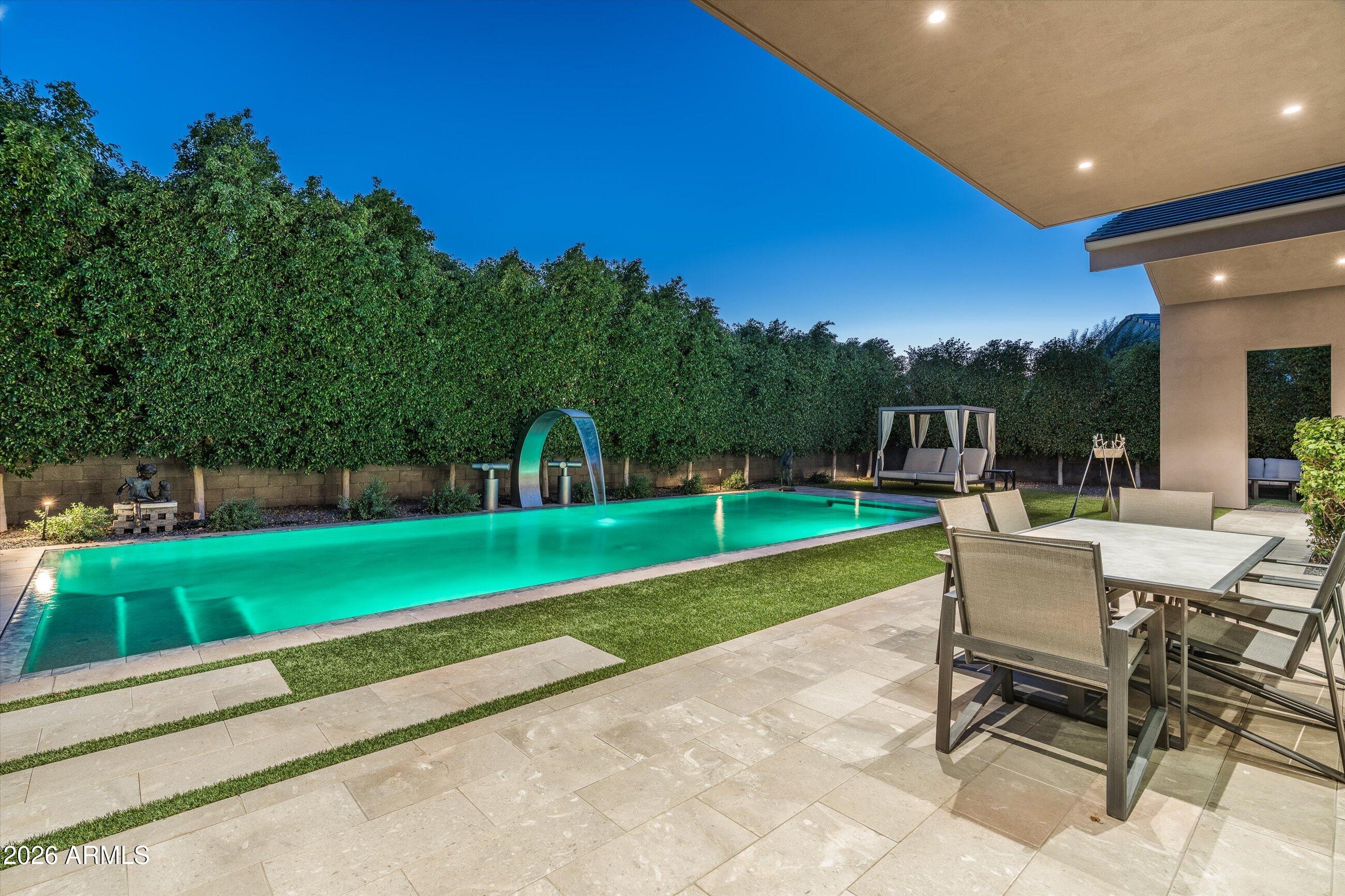 RITZ-CARLTON PARCEL B - Residential