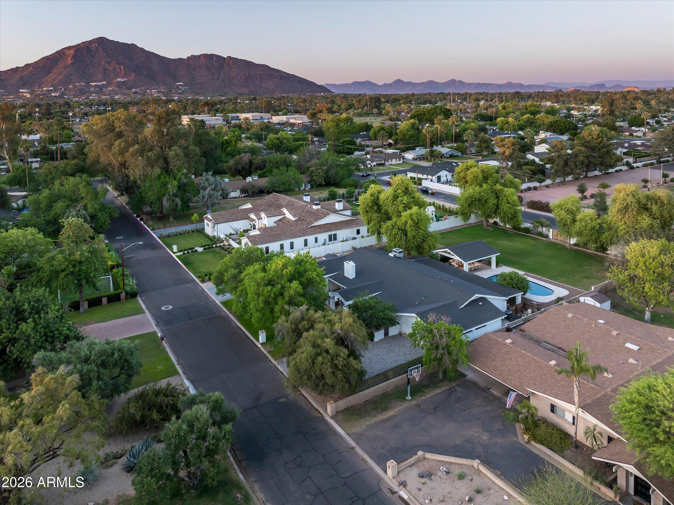GROVE PARK ESTATES PLAT B - Residential