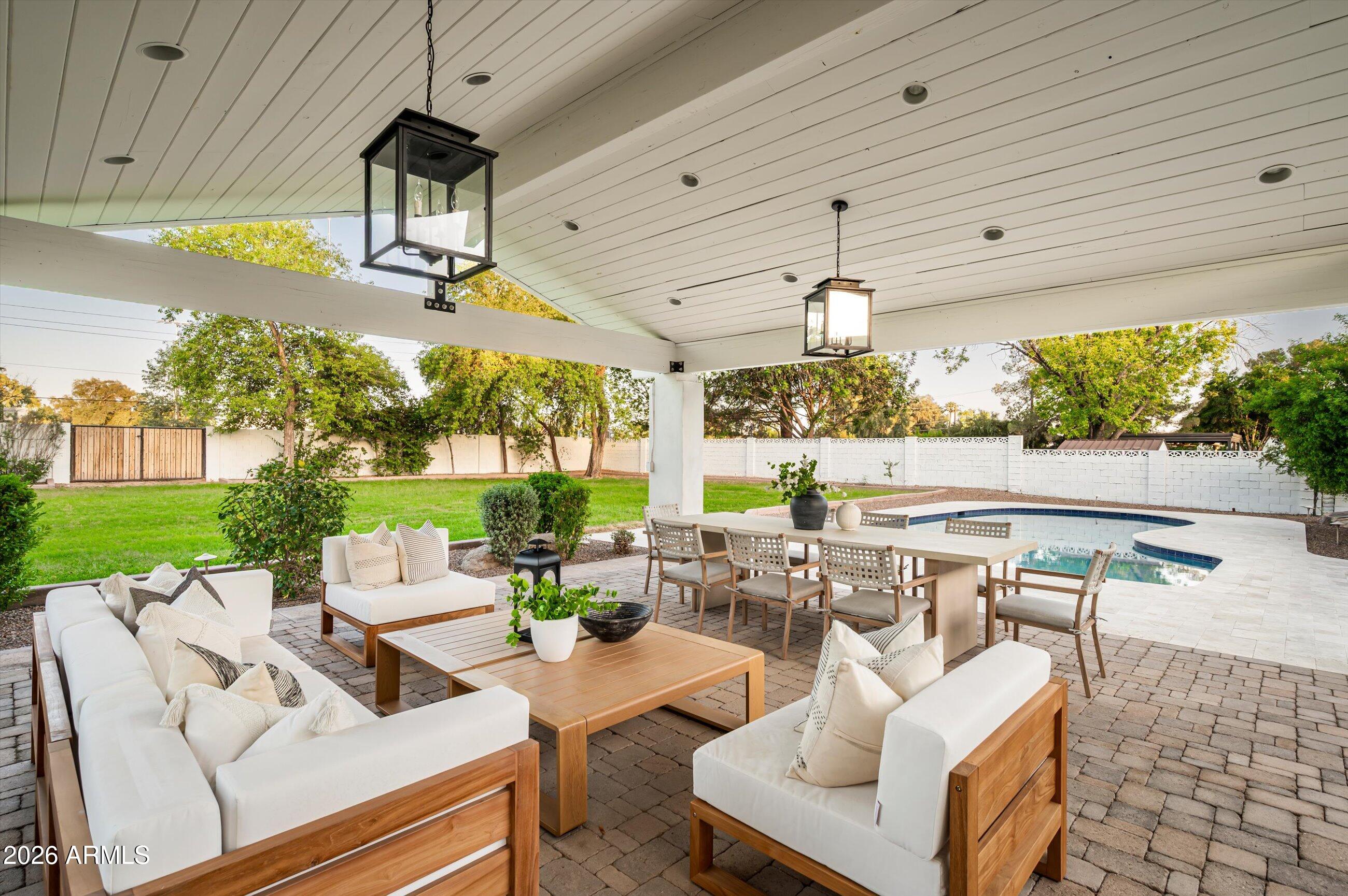 GROVE PARK ESTATES PLAT B - Residential