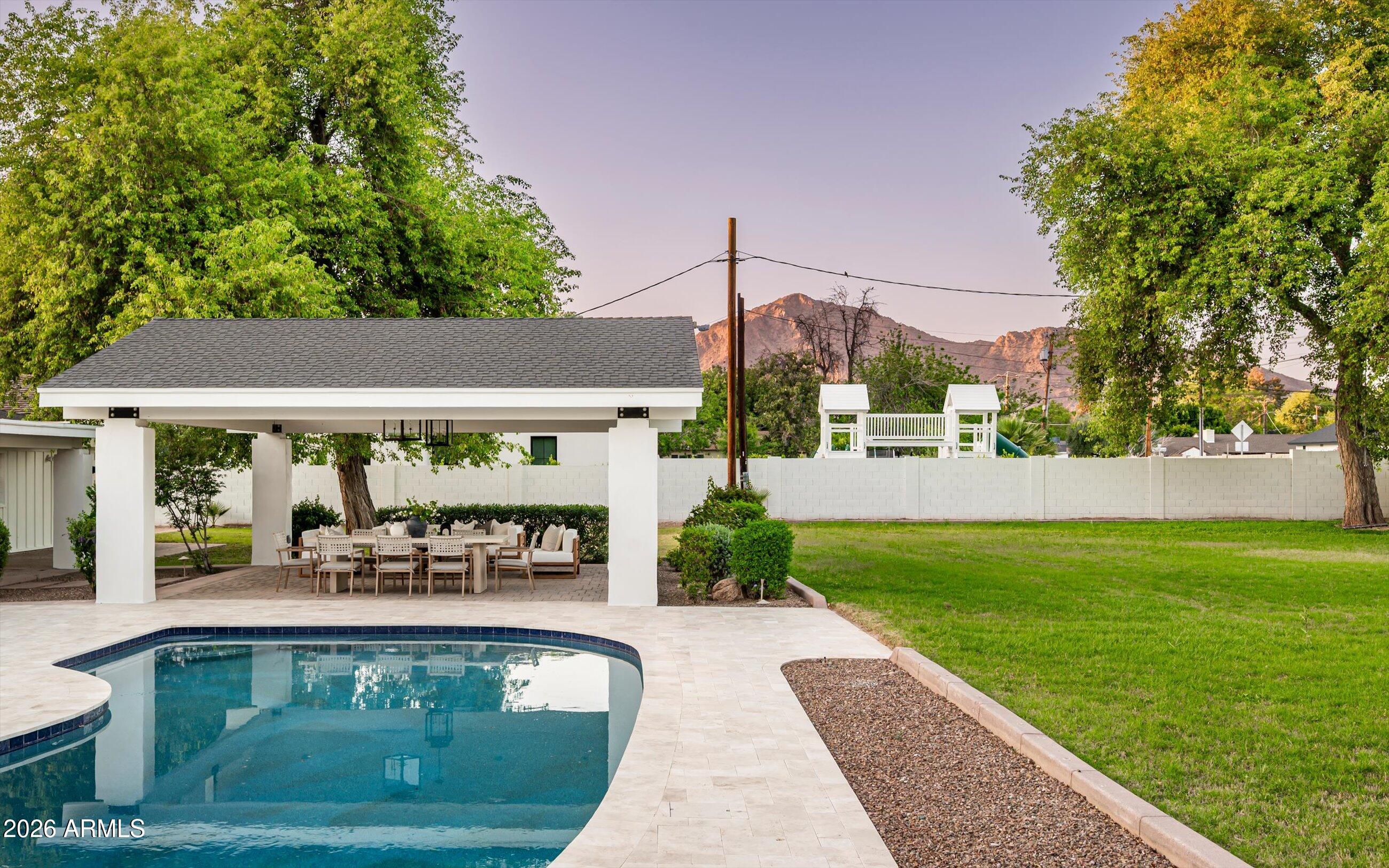 GROVE PARK ESTATES PLAT B - Residential