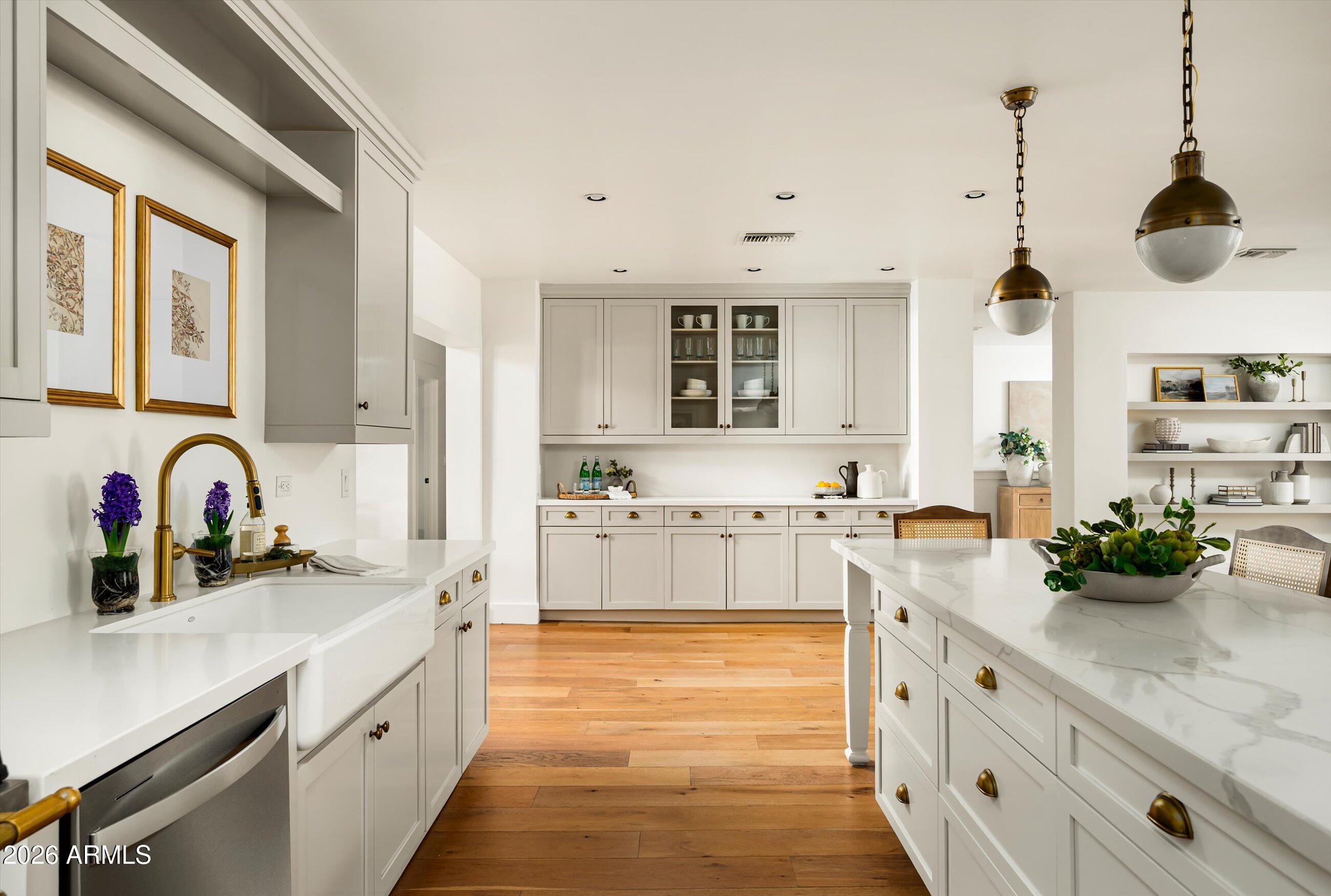 GROVE PARK ESTATES PLAT B - Residential