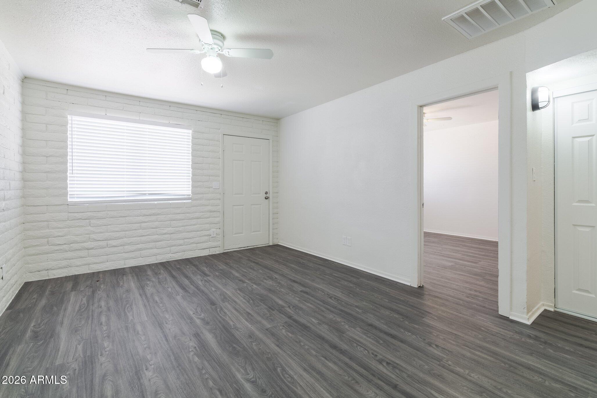 PROSPERITY PARK - Residential Lease