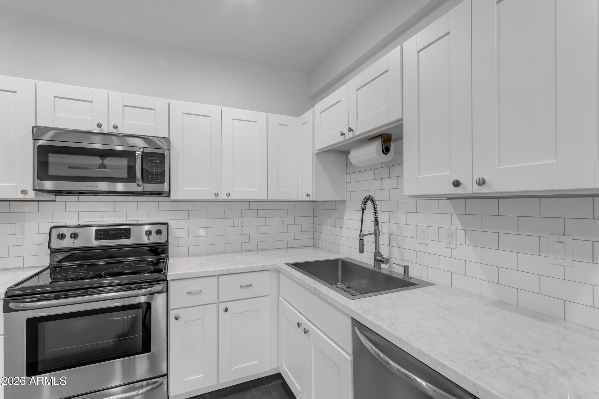 BISSELL MANOR - Residential