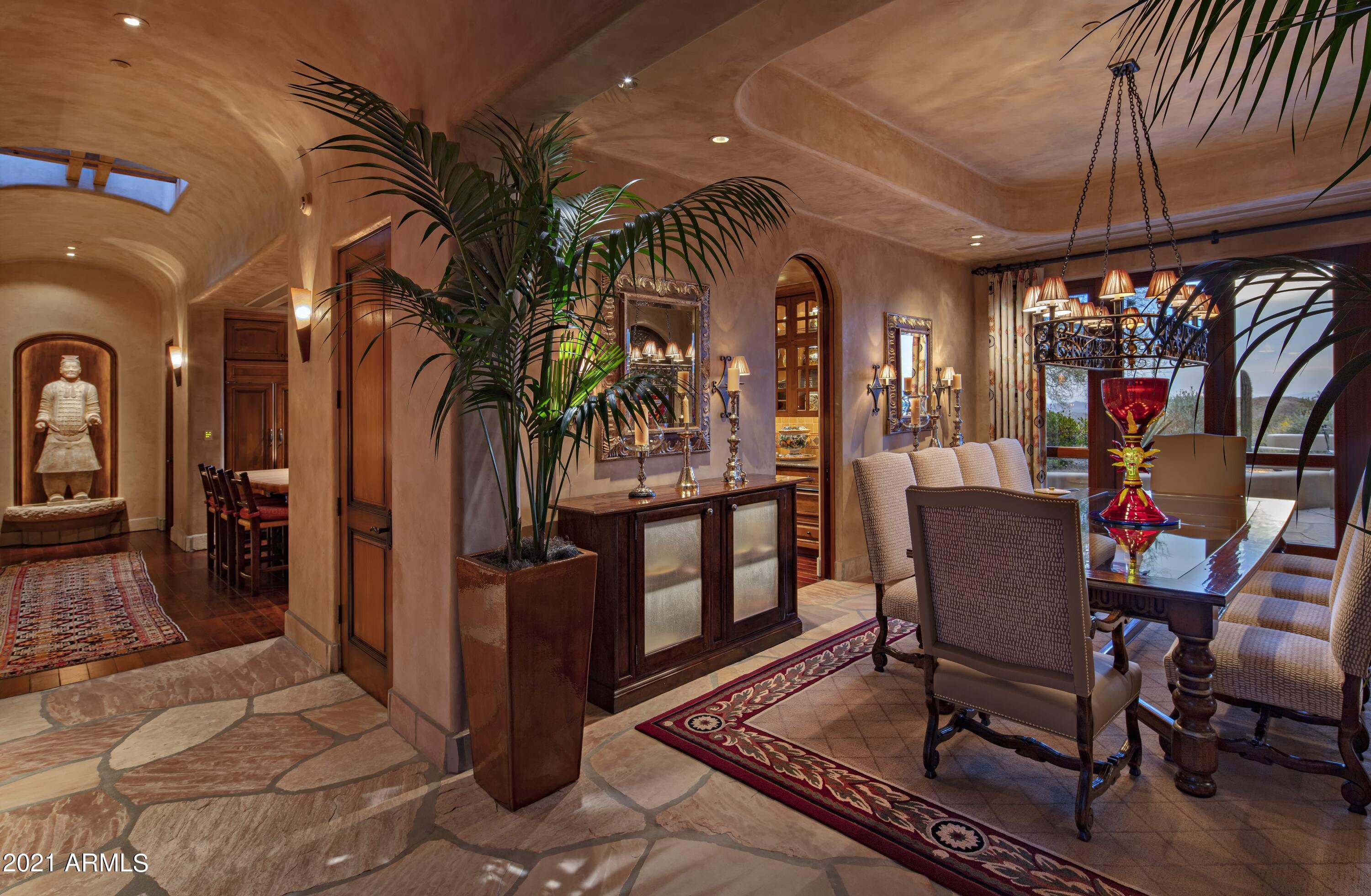 ESTANCIA - Residential