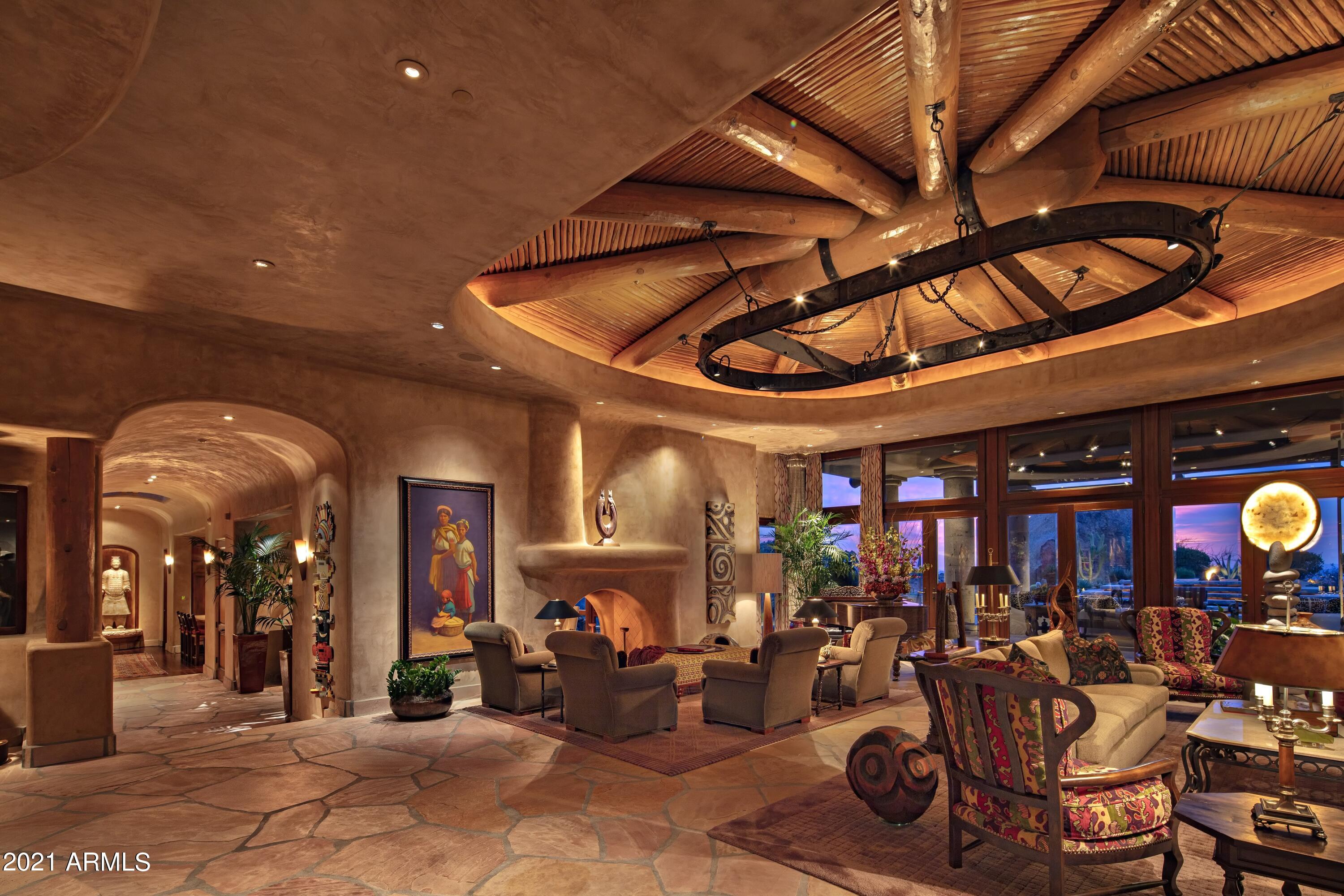 ESTANCIA - Residential