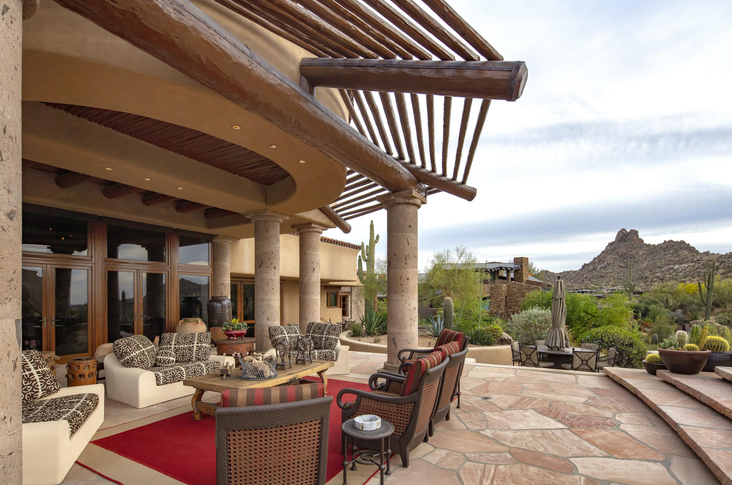 ESTANCIA - Residential