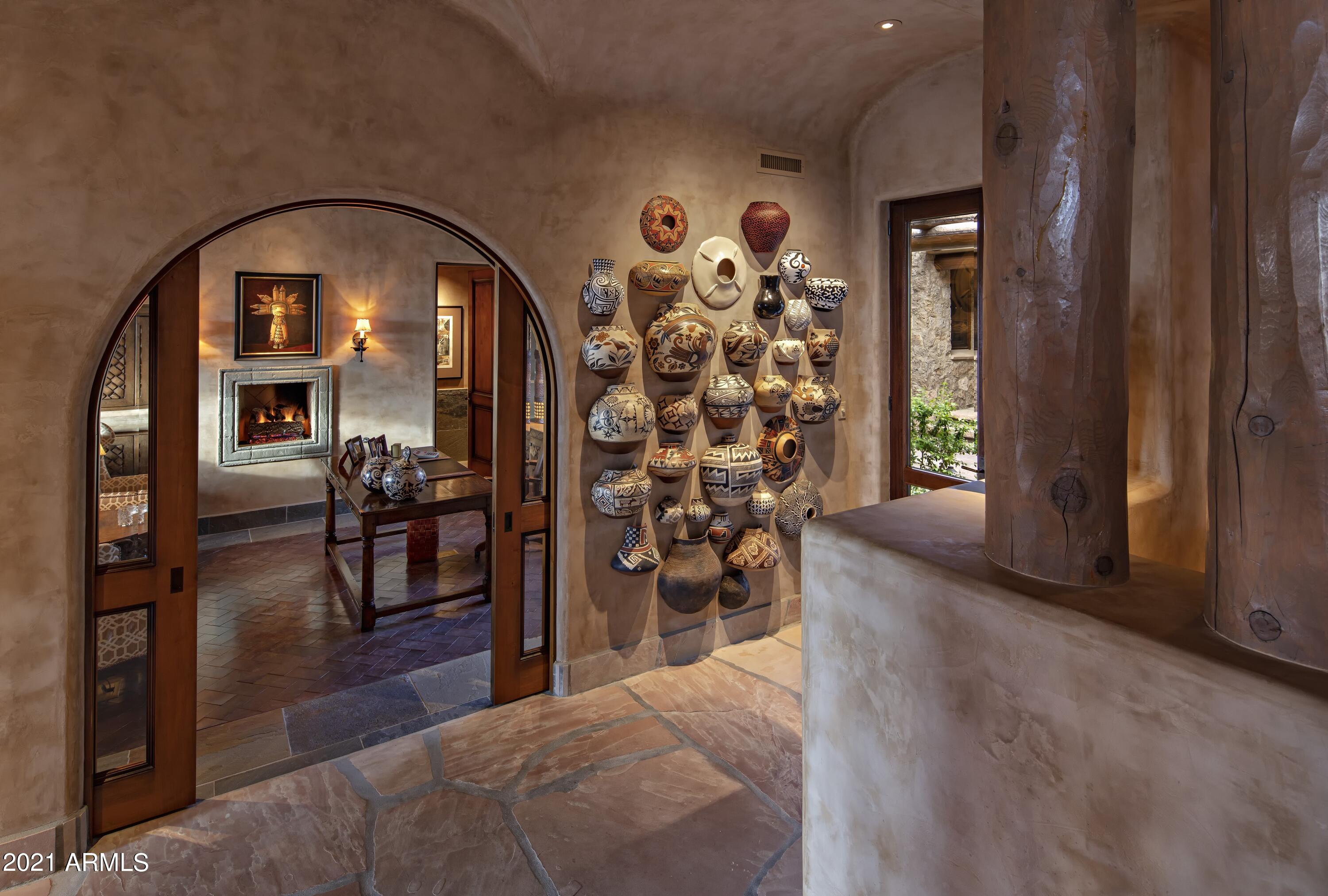 ESTANCIA - Residential