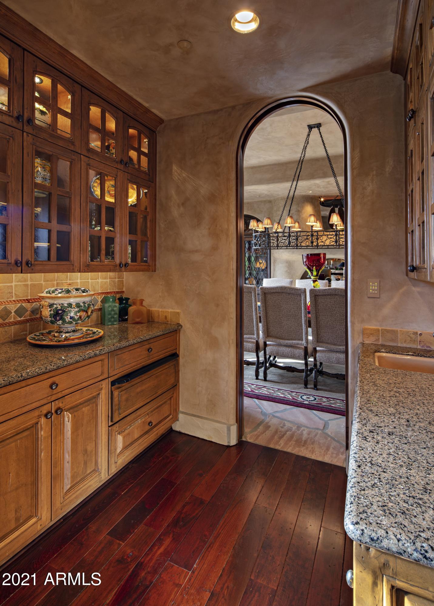 ESTANCIA - Residential