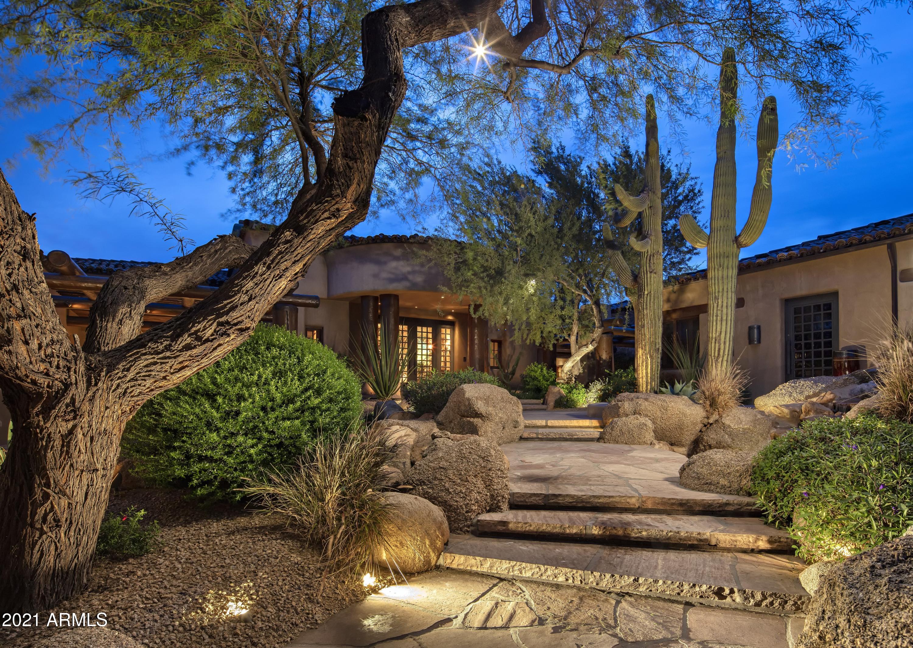 ESTANCIA - Residential