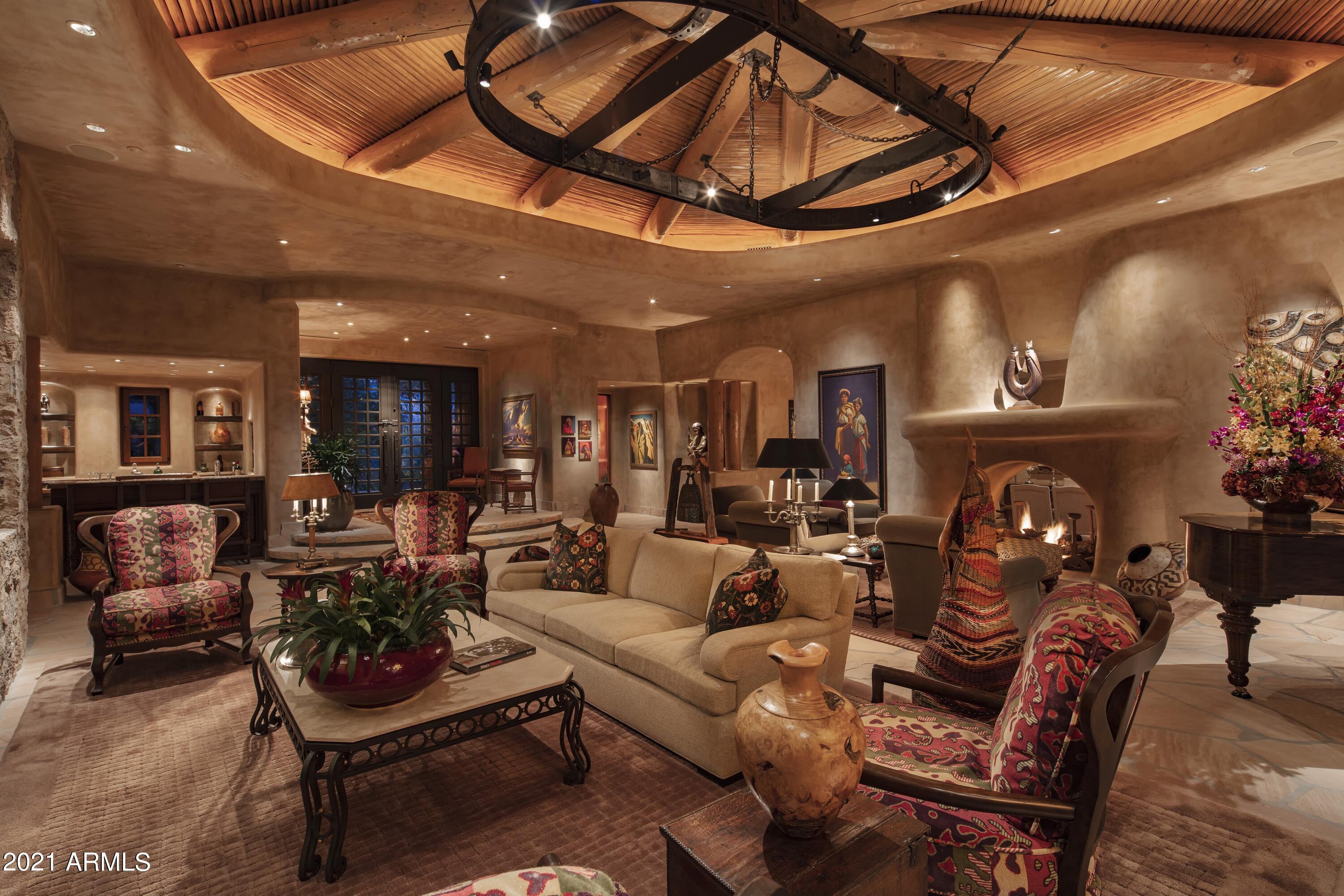 ESTANCIA - Residential