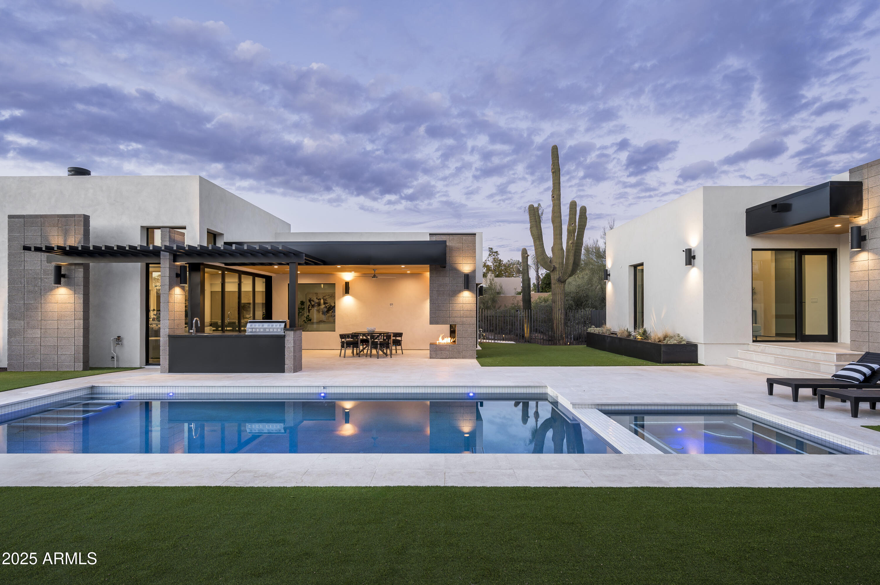 PINNACLE PEAK SHADOWS UNIT 2 - Residential