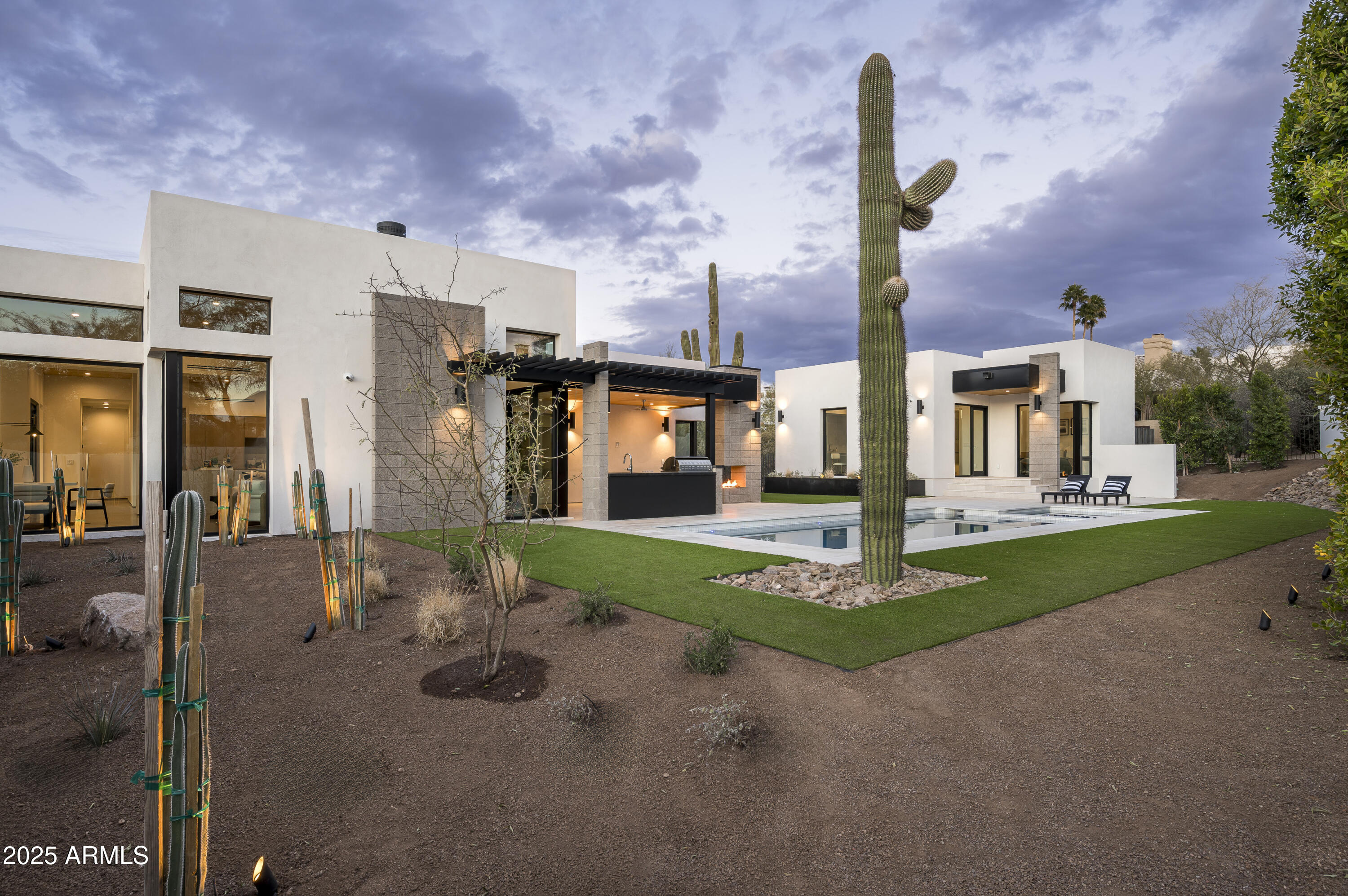 PINNACLE PEAK SHADOWS UNIT 2 - Residential