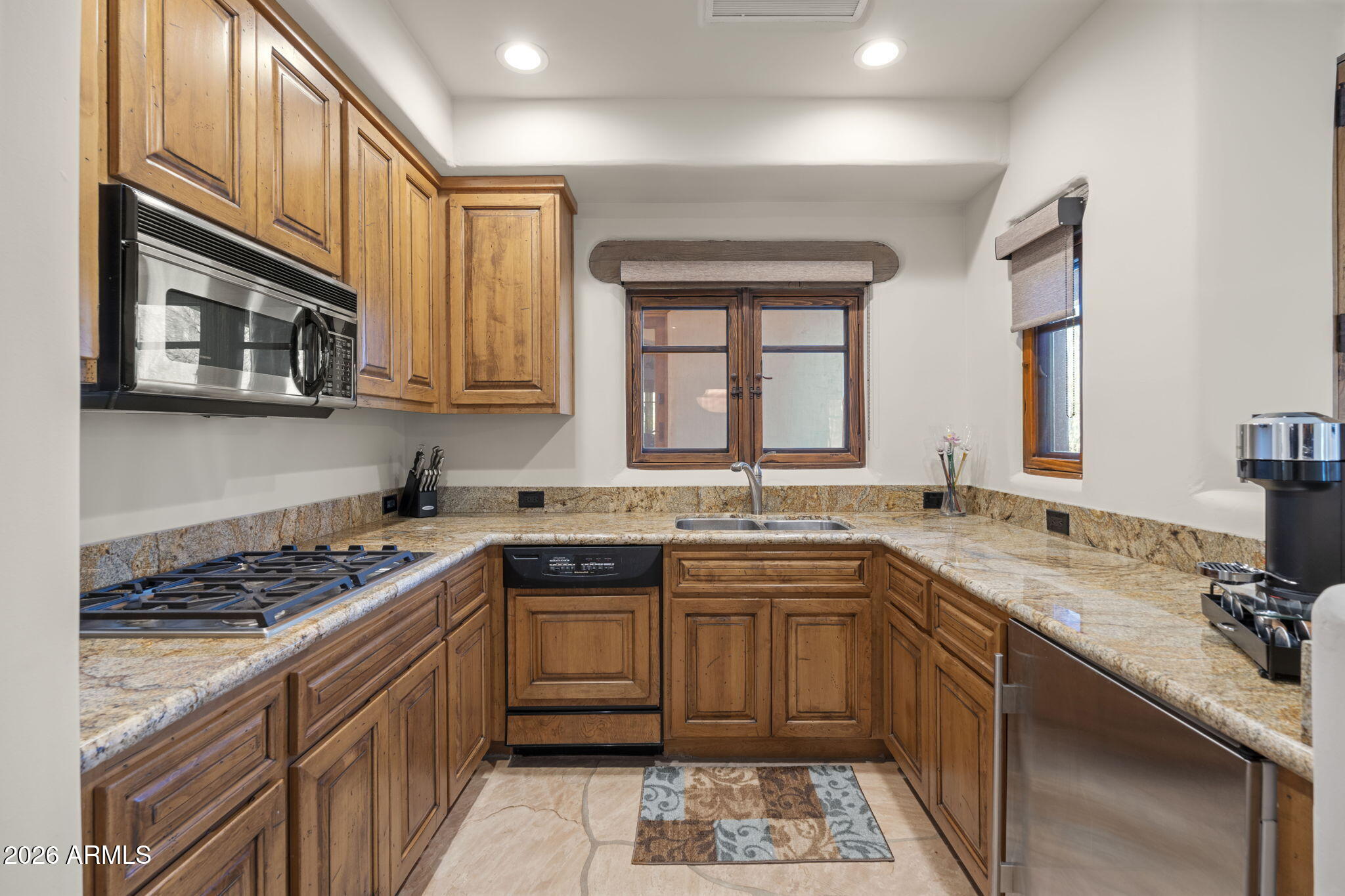 PINNACLE PEAK VISTAS 3 - Residential