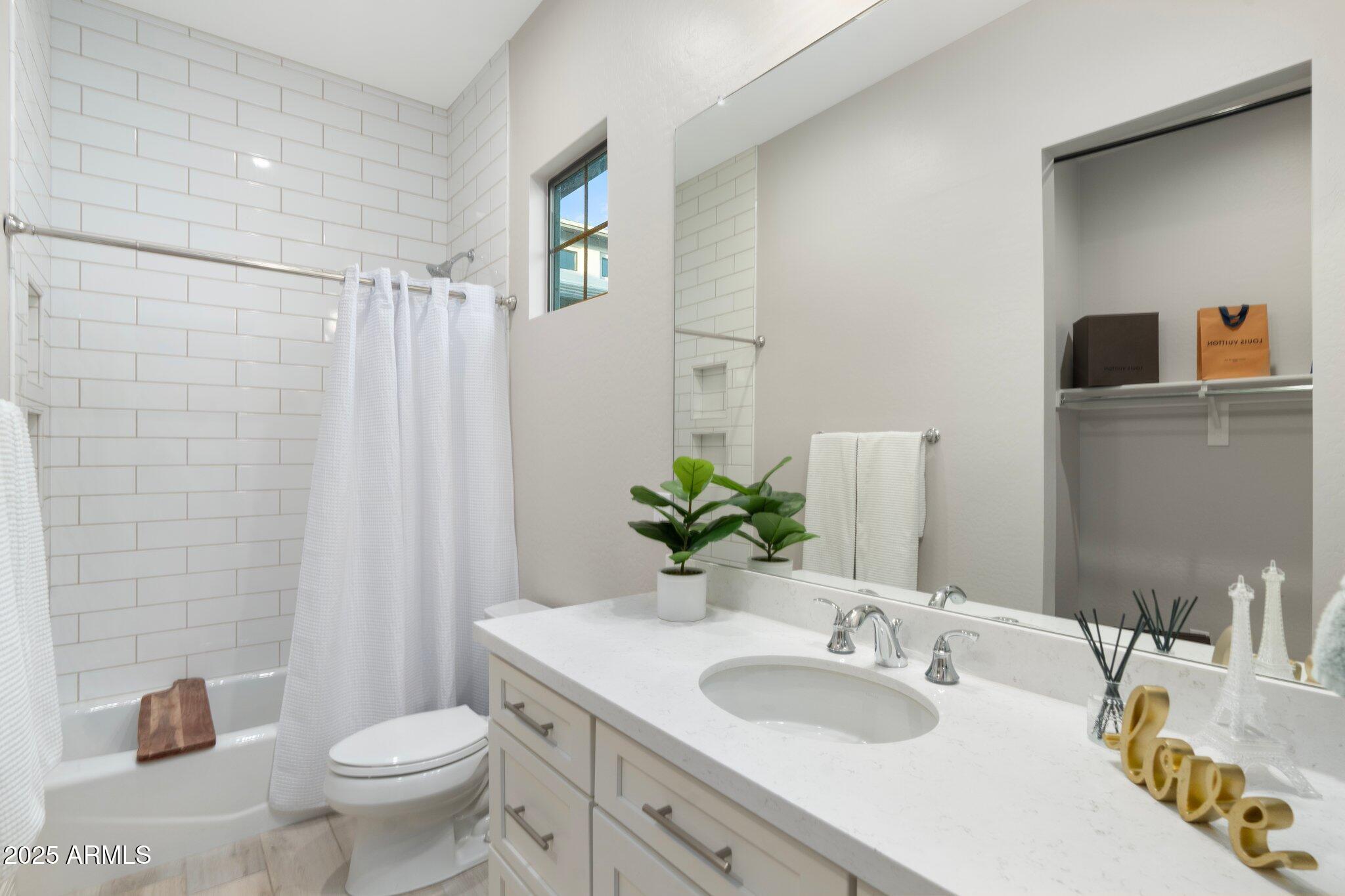 WHITEWING AT GERMANN ESTATES - Residential