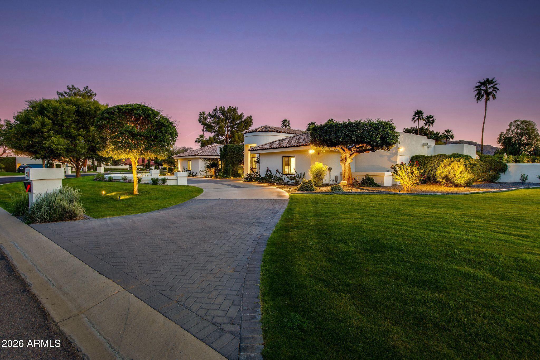 CAMELBACK COUNTRY ESTATES UNIT 4 - Residential