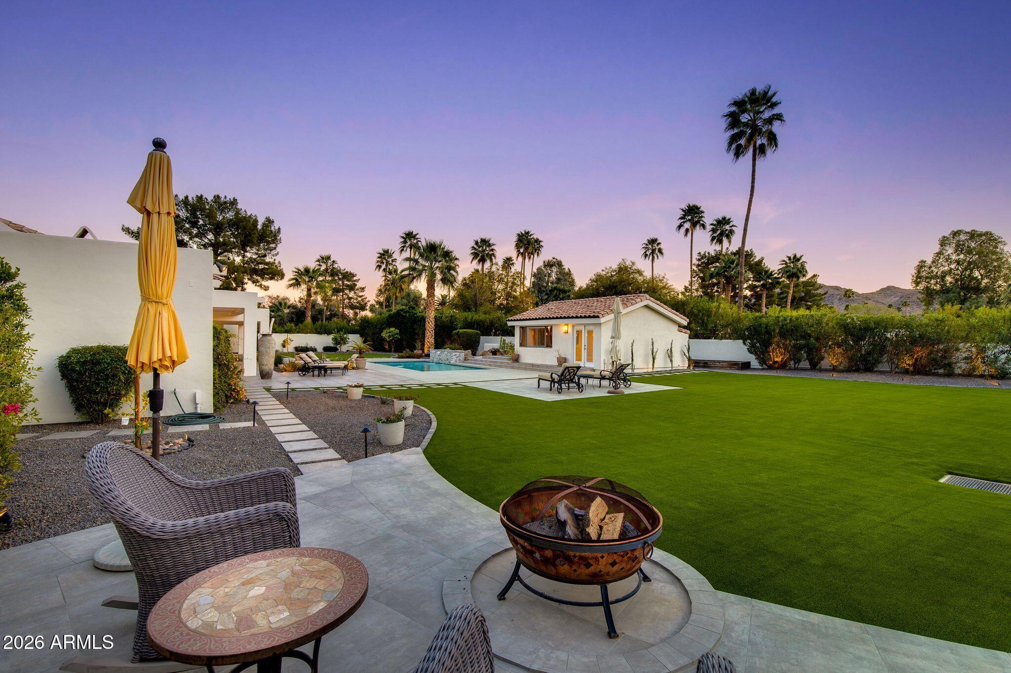 CAMELBACK COUNTRY ESTATES UNIT 4 - Residential