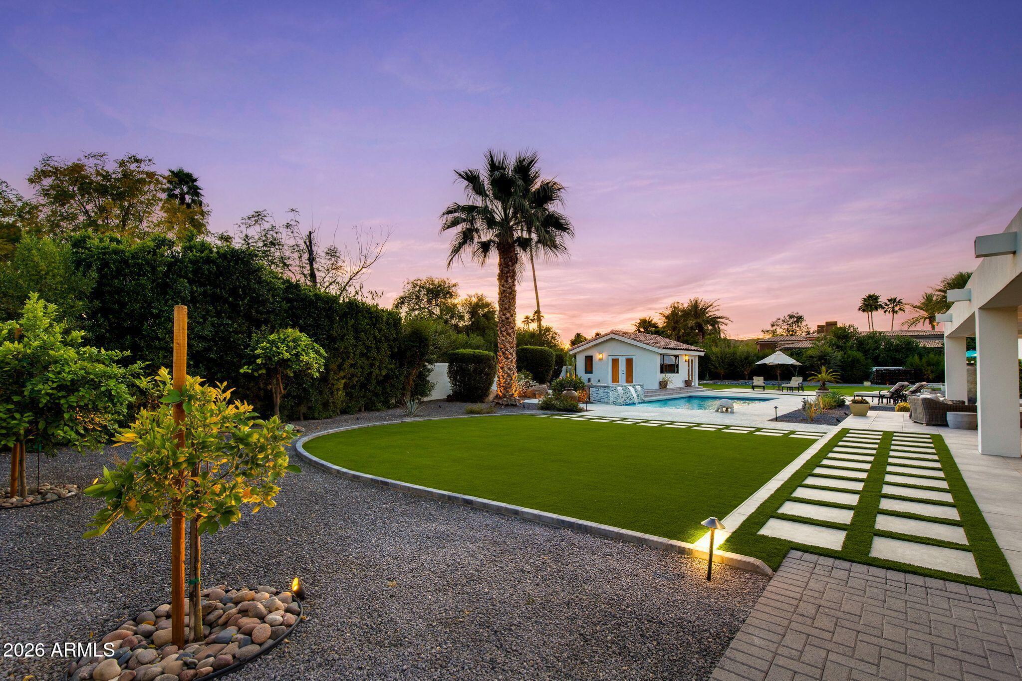 CAMELBACK COUNTRY ESTATES UNIT 4 - Residential