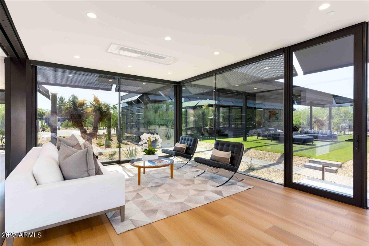Paradise Valley - Residential