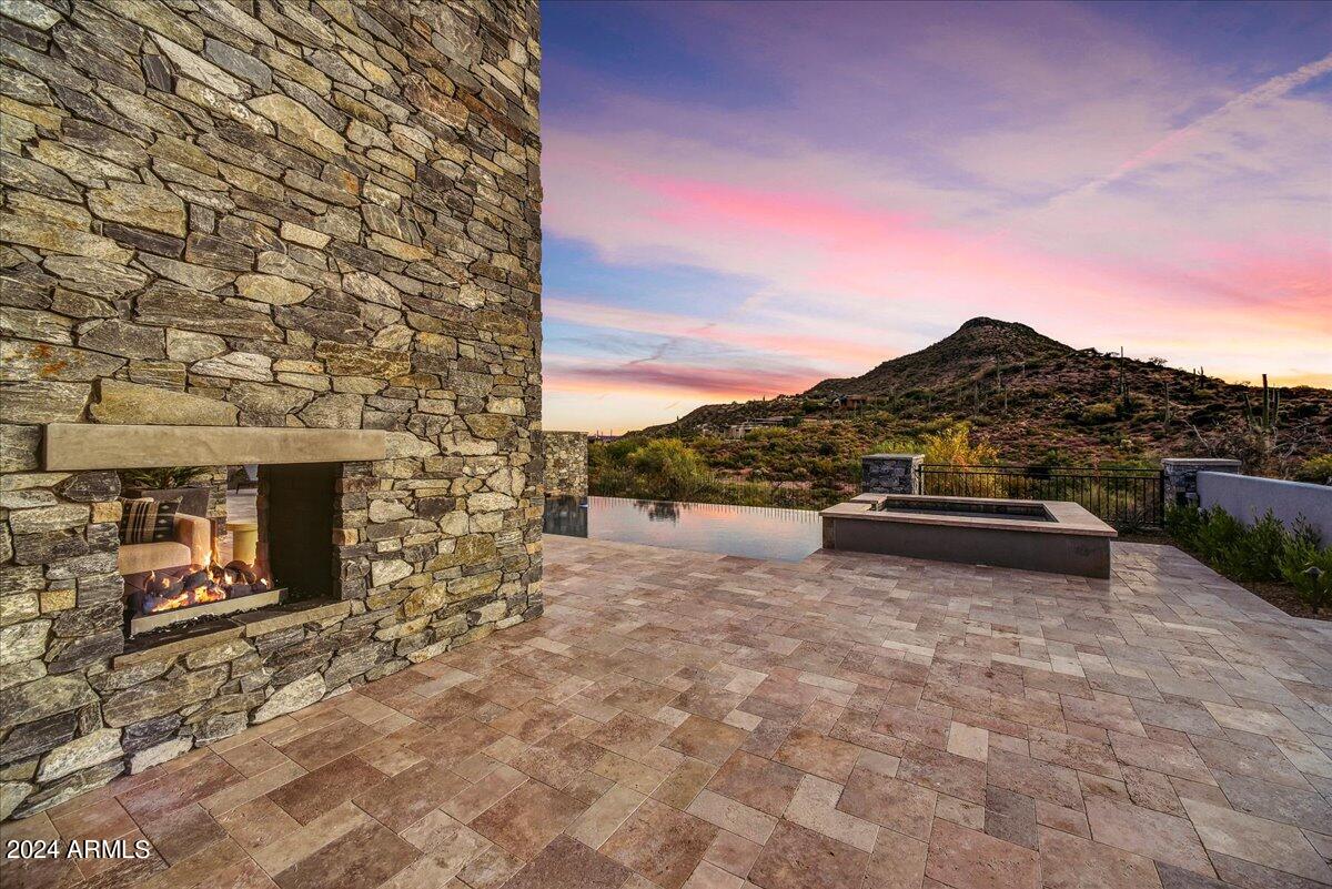 DESERT MOUNTAIN PHASE 2 UNIT 10 LT 1-112 TR A-H - Residential