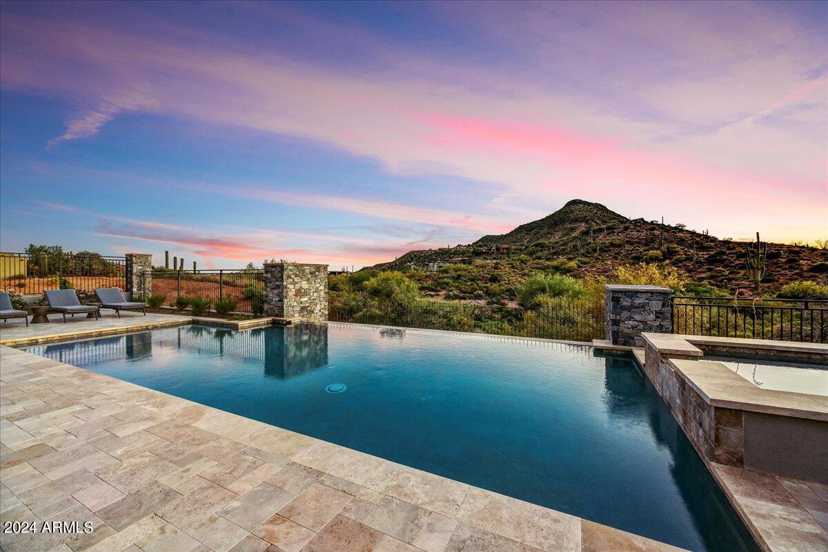 DESERT MOUNTAIN PHASE 2 UNIT 10 LT 1-112 TR A-H - Residential