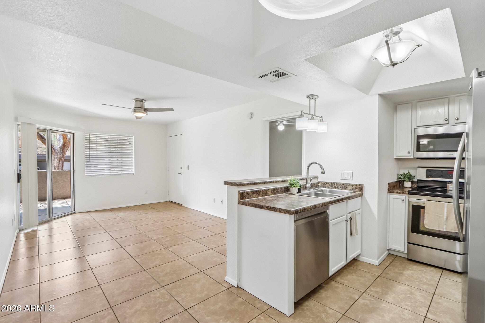 CLIFFS AT NORTH MOUNTAIN CONDOMINIUM - Residential