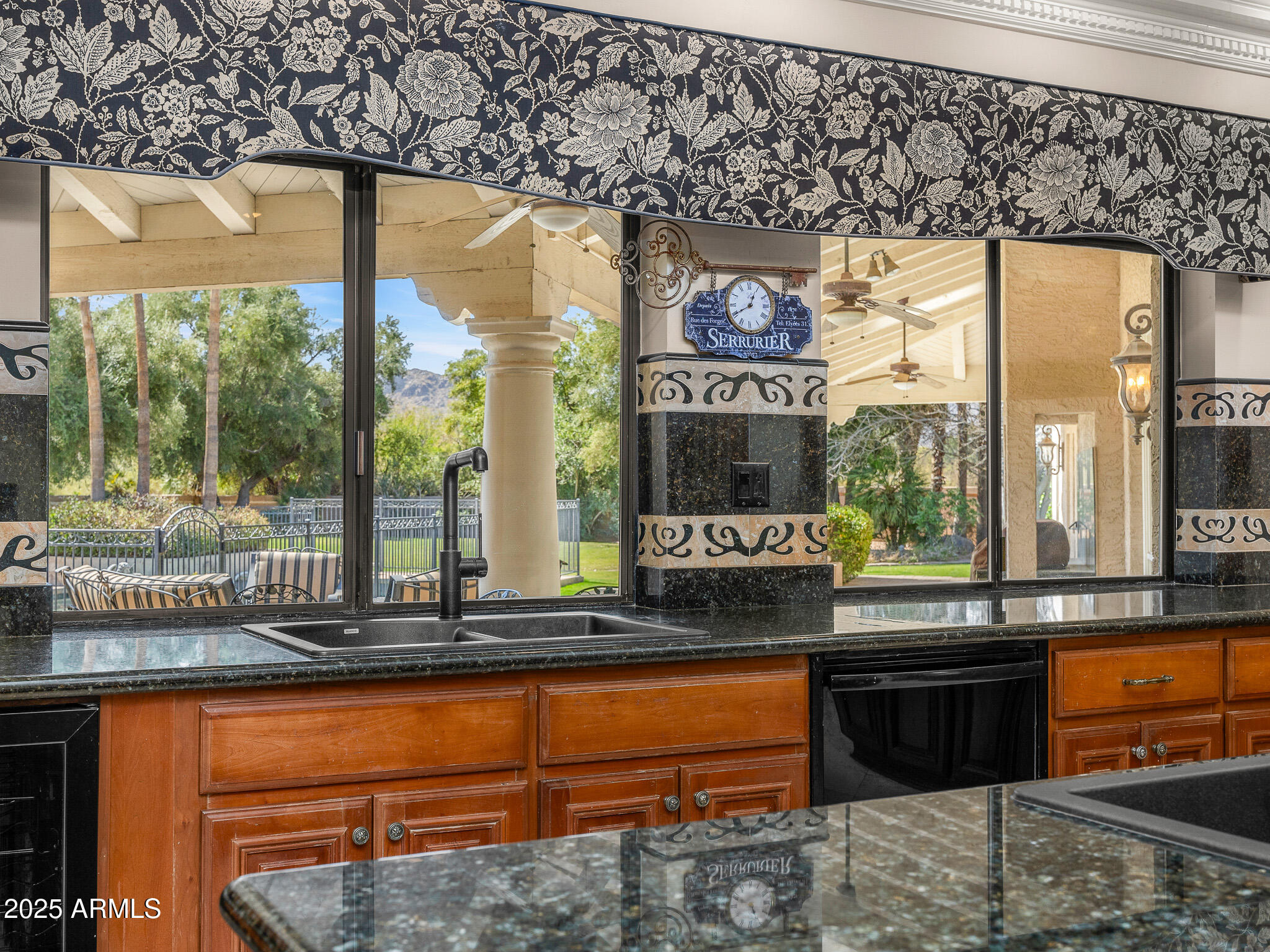 CAMELBACK COUNTRY ESTATES UNIT 1 LOTS 1 THRU 23 25 - Residential
