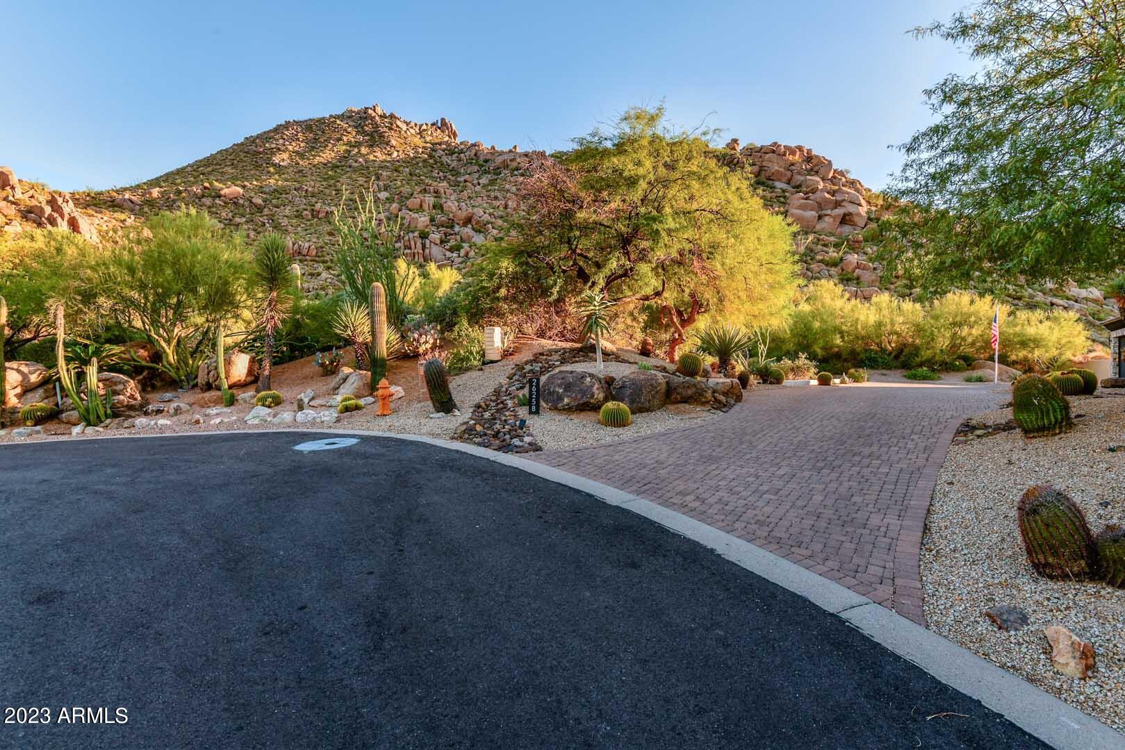 WINDY WALK ESTATES UNIT 2 LOT 155-208 TR A - Residential