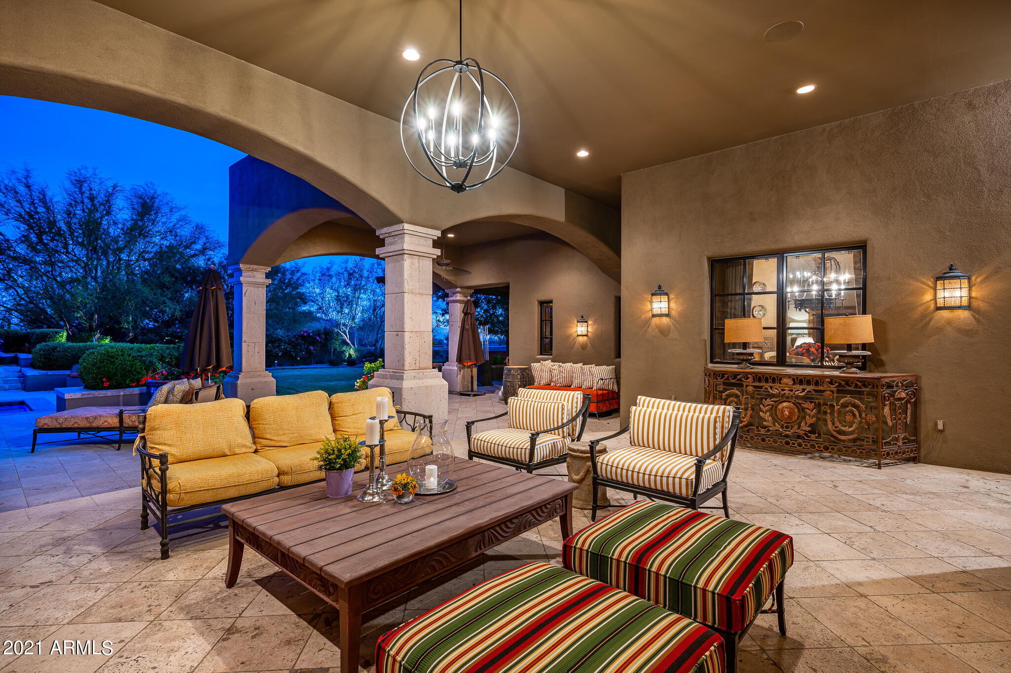 WHISPER ROCK - Residential