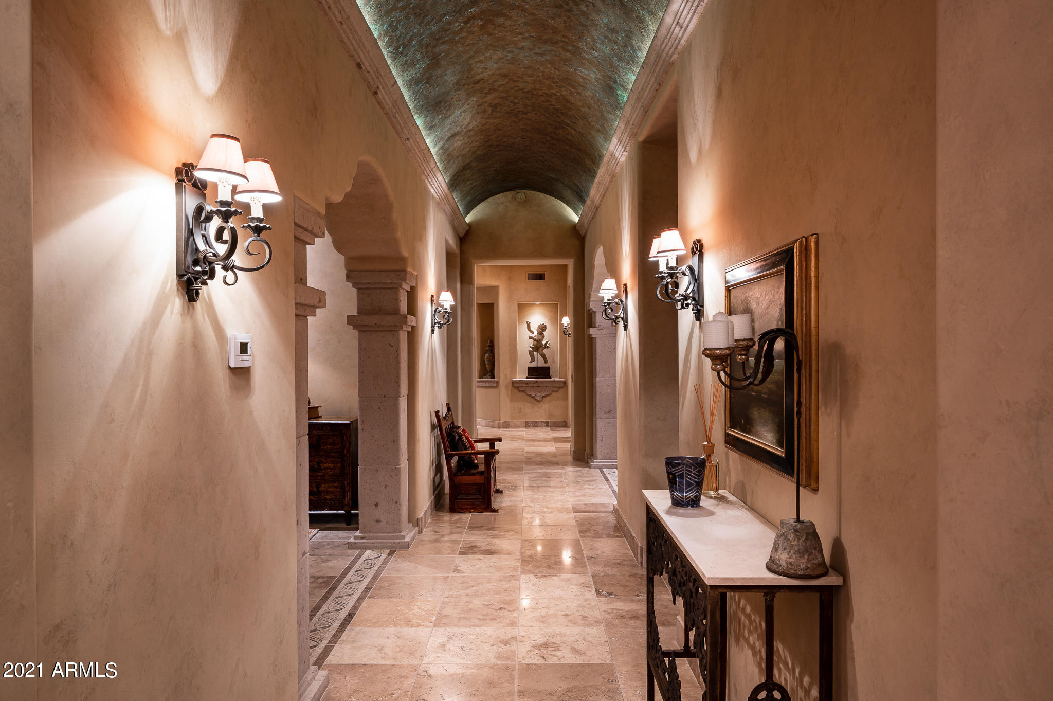 WHISPER ROCK - Residential