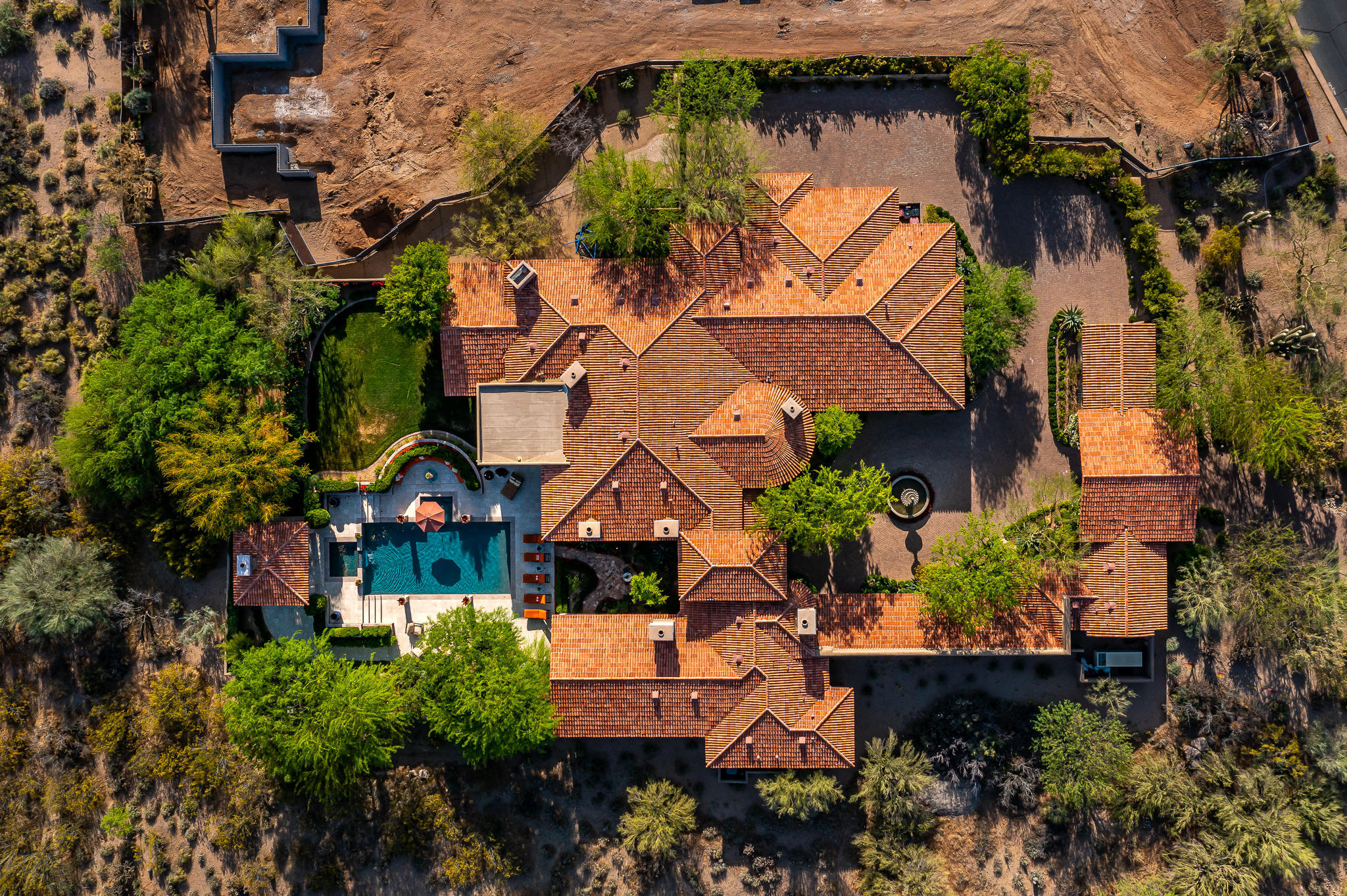 WHISPER ROCK - Residential