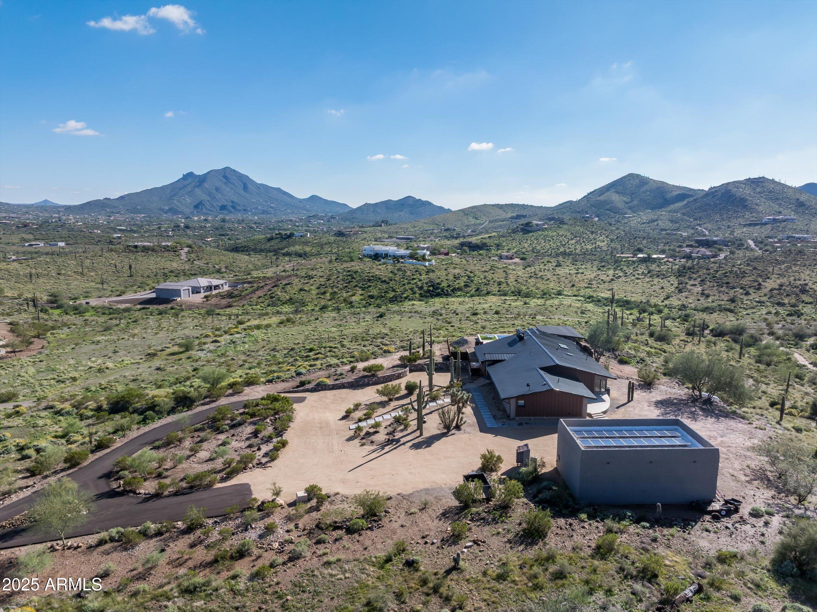 CAHAVA RANCH AREA AT BASE OF SEVEN SISTERS MOUNTAINS - Residential