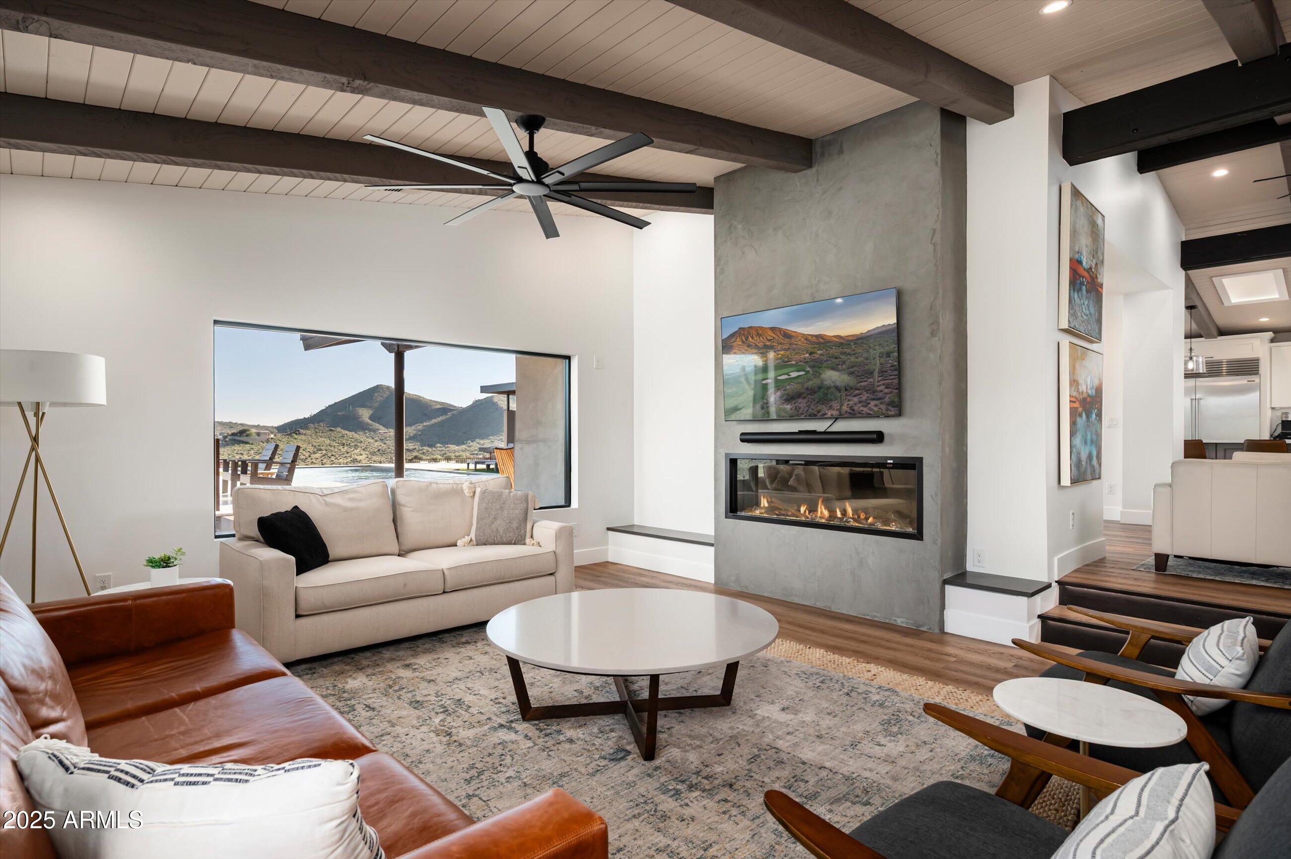 CAHAVA RANCH AREA AT BASE OF SEVEN SISTERS MOUNTAINS - Residential