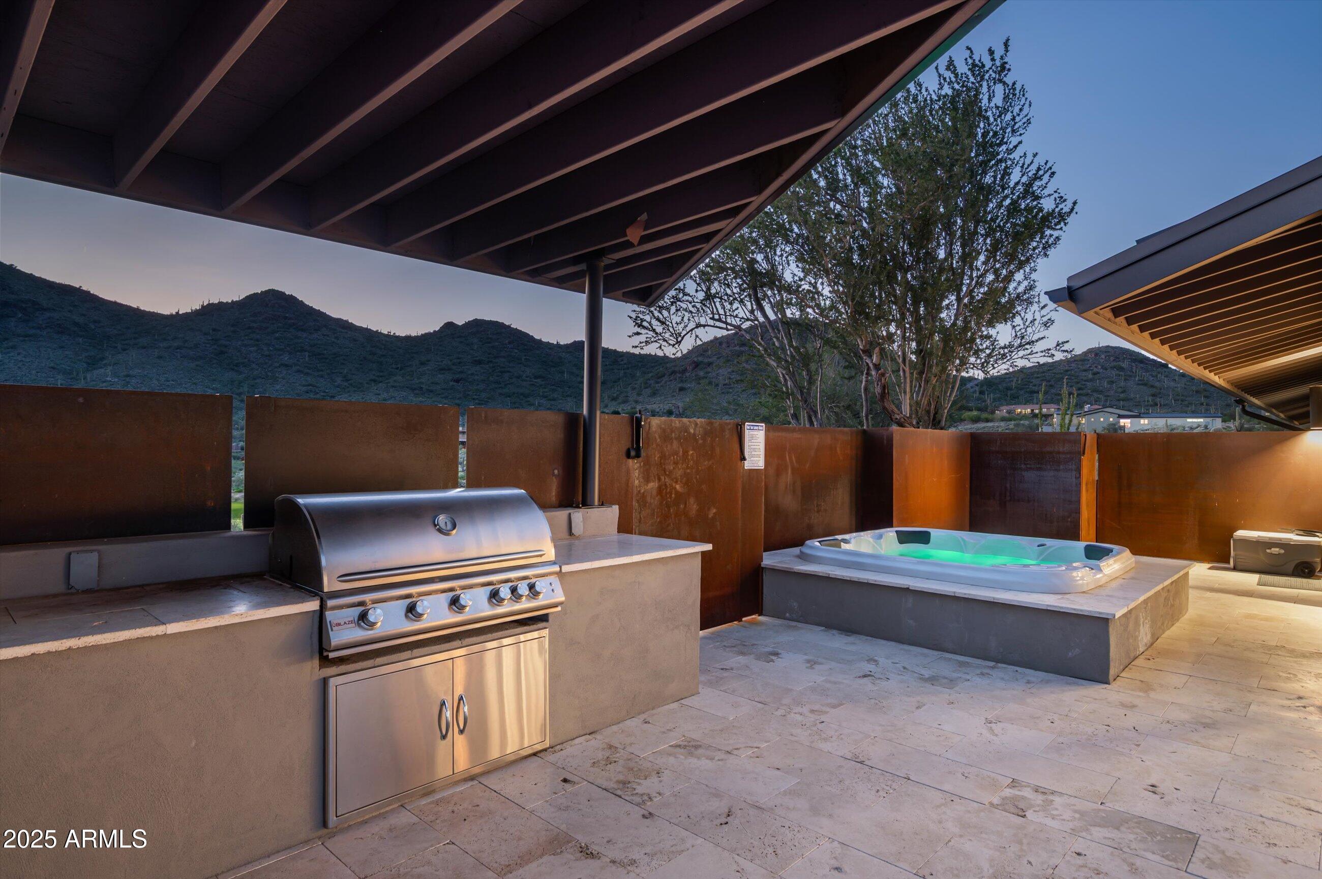 CAHAVA RANCH AREA AT BASE OF SEVEN SISTERS MOUNTAINS - Residential