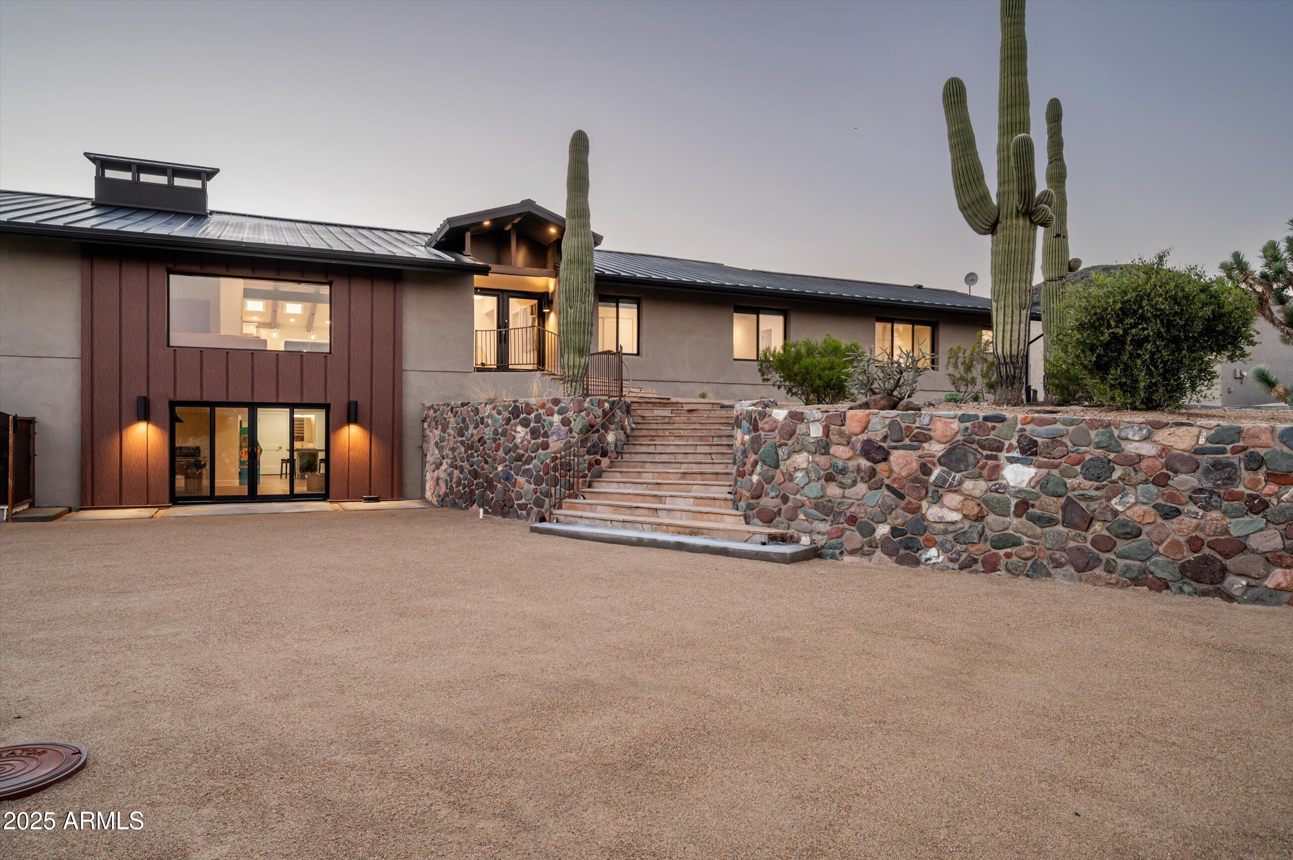 CAHAVA RANCH AREA AT BASE OF SEVEN SISTERS MOUNTAINS - Residential