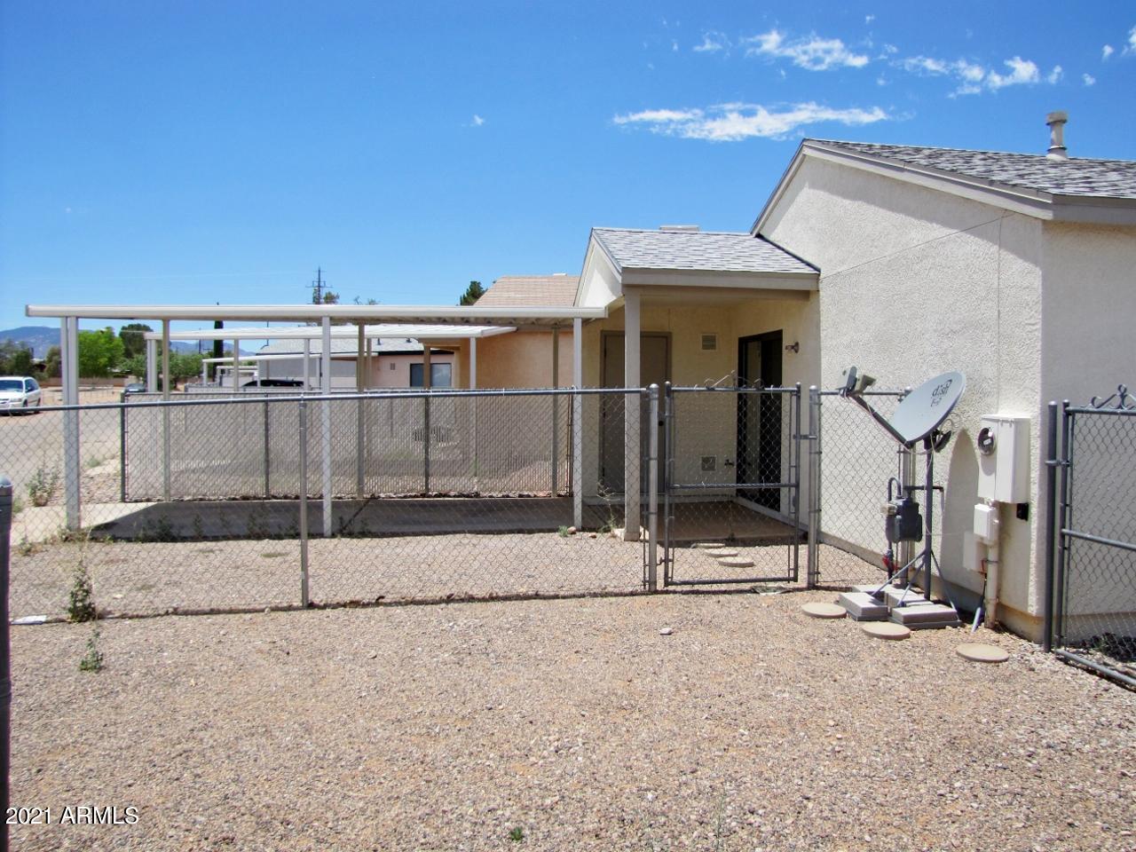 DESERT SHADOWS - Residential Lease