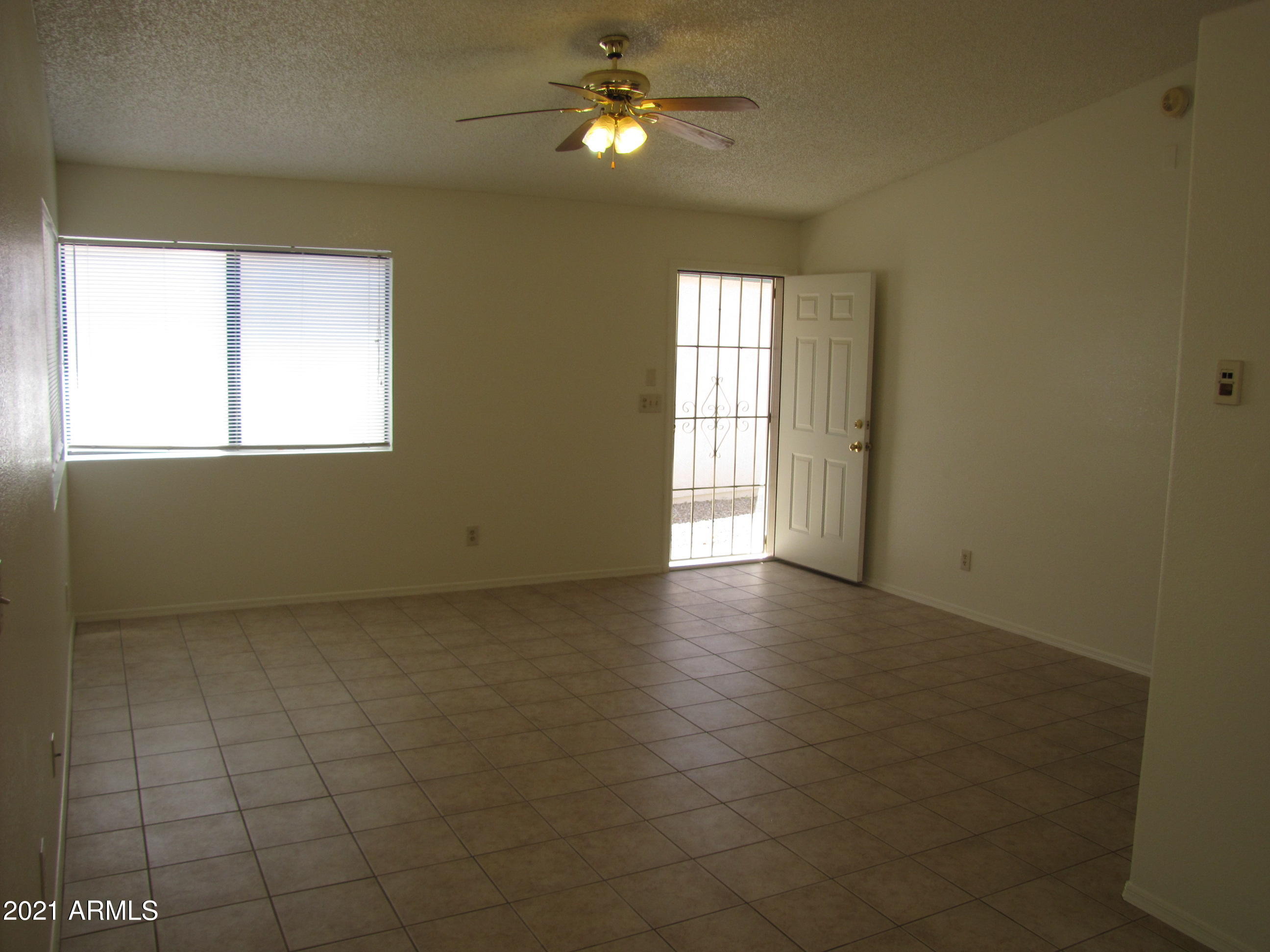 DESERT SHADOWS - Residential Lease