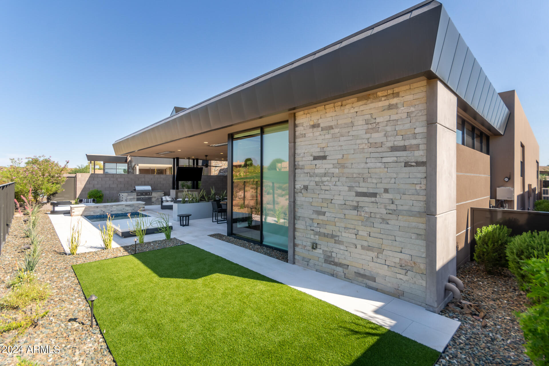 DESERT MOUNTAIN - Residential