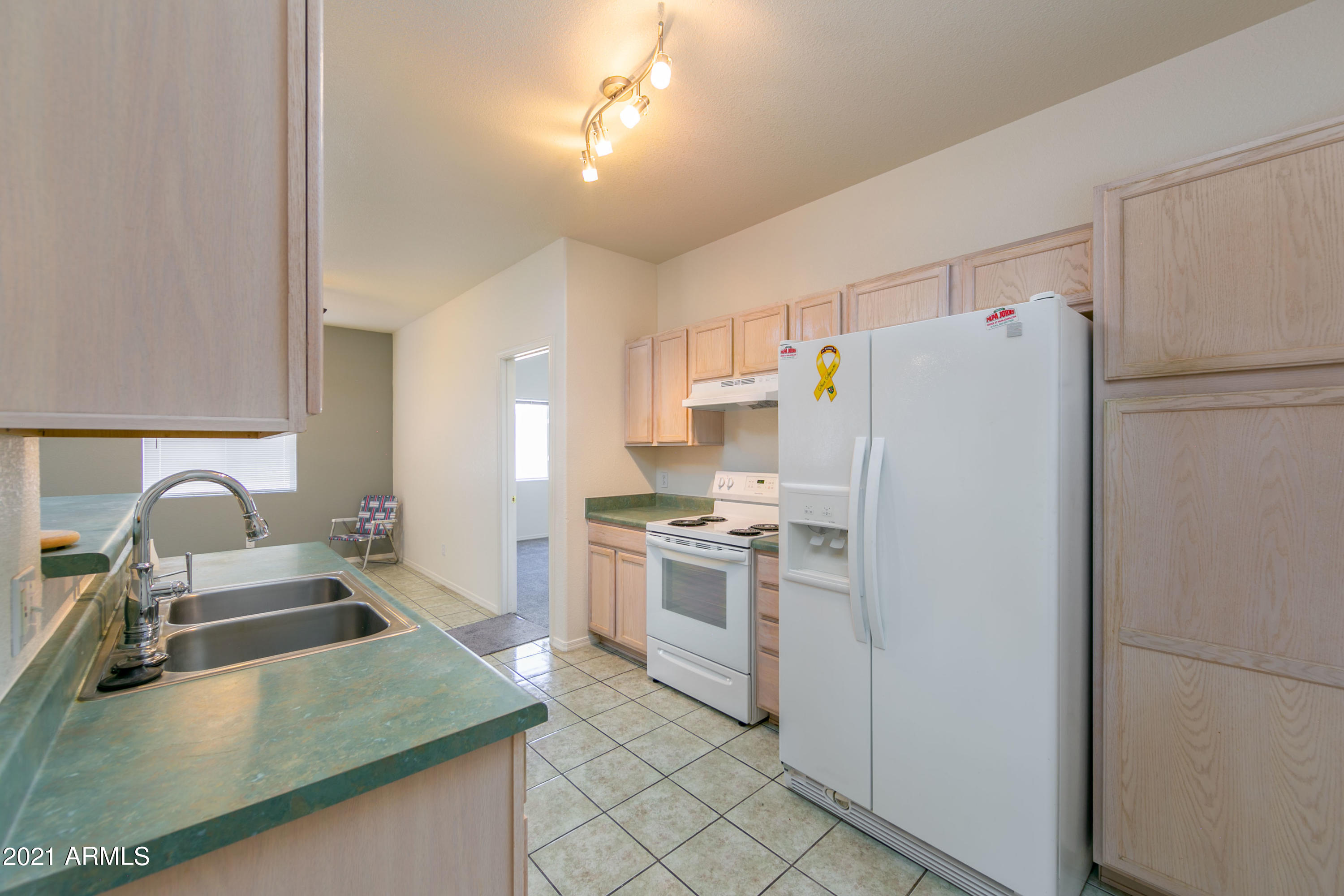 LONDON SQUARE UNIT 2 - Residential