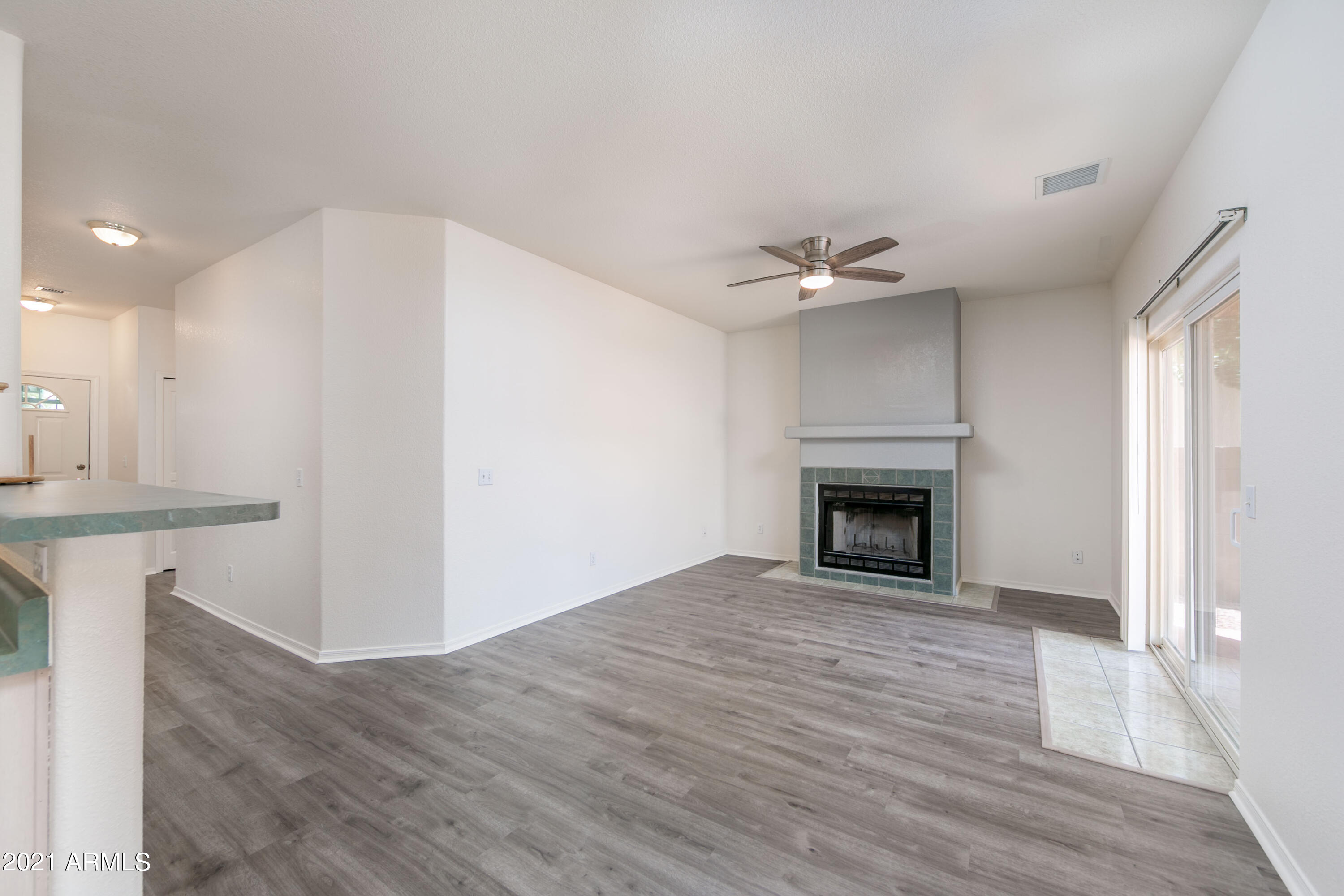LONDON SQUARE UNIT 2 - Residential
